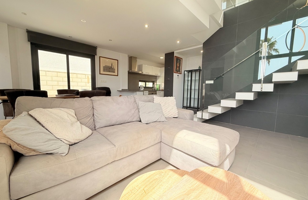 Venta - Chalet Independiente -
Ciudad Quesada - Rojales - Pueblo Bravo