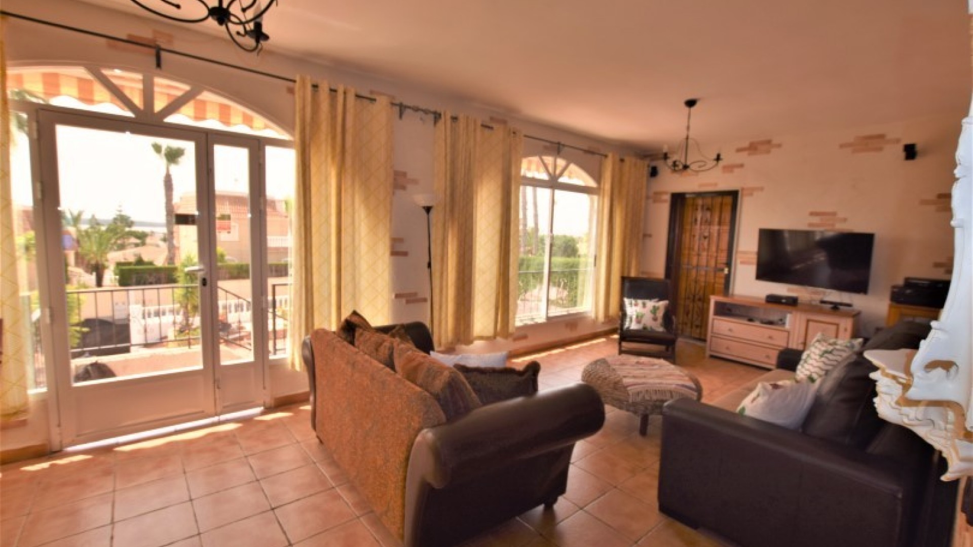 Venta - Chalet Independiente -
Ciudad Quesada - Rojales - Pueblo Bravo