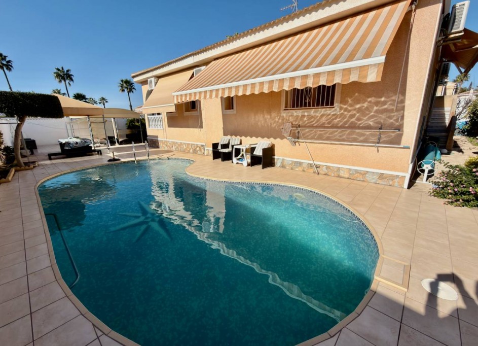 Venta - Chalet Independiente -
Ciudad Quesada - Rojales - Rojales