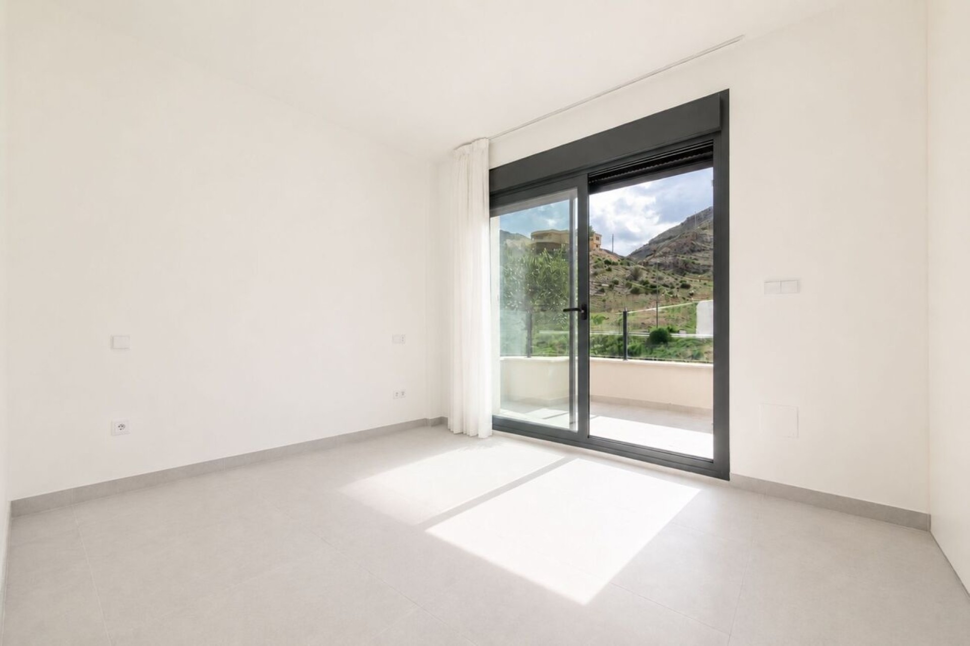Venta - Chalet Independiente -
Cox - Costa Blanca