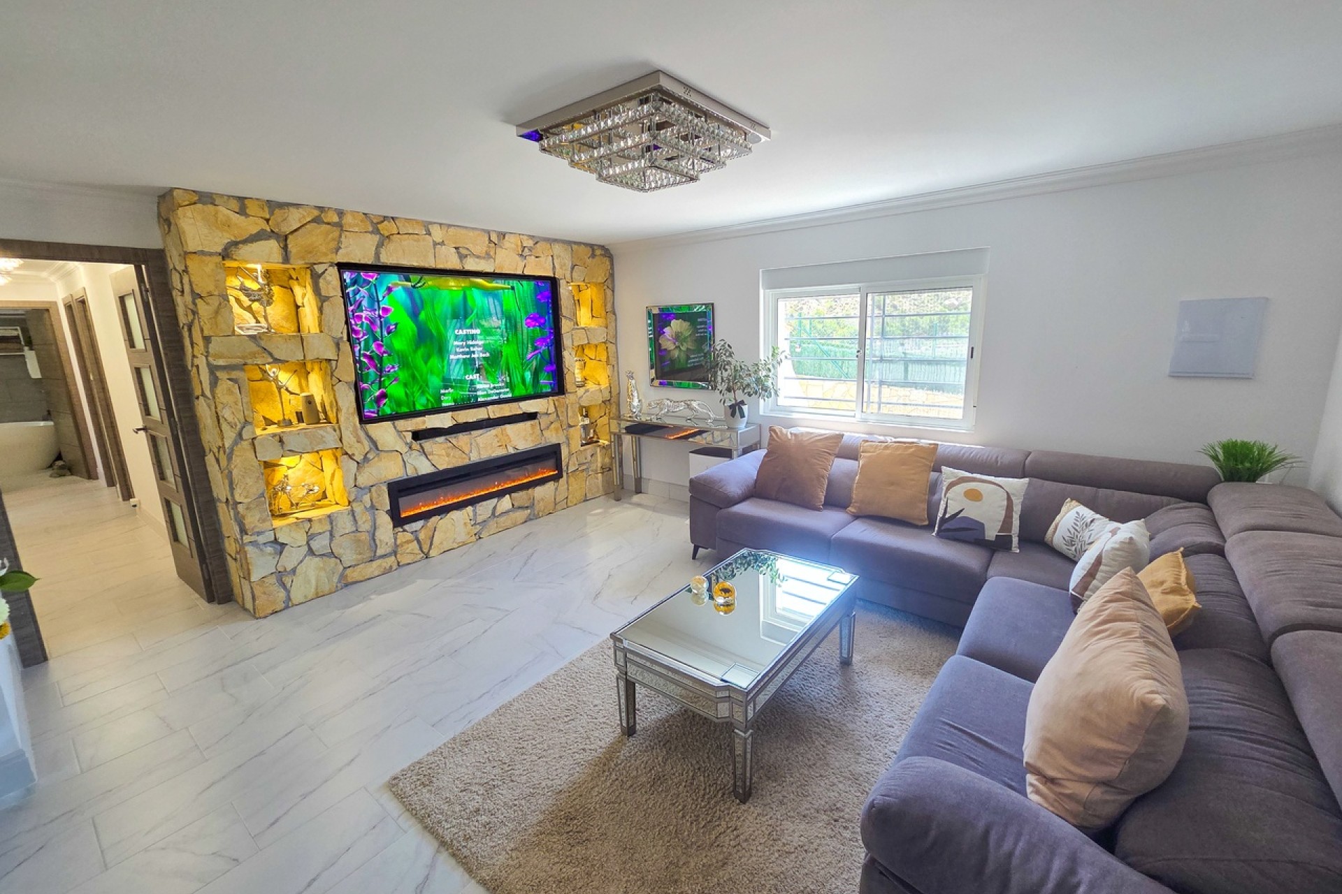 Venta - Chalet Independiente -
Crevillente