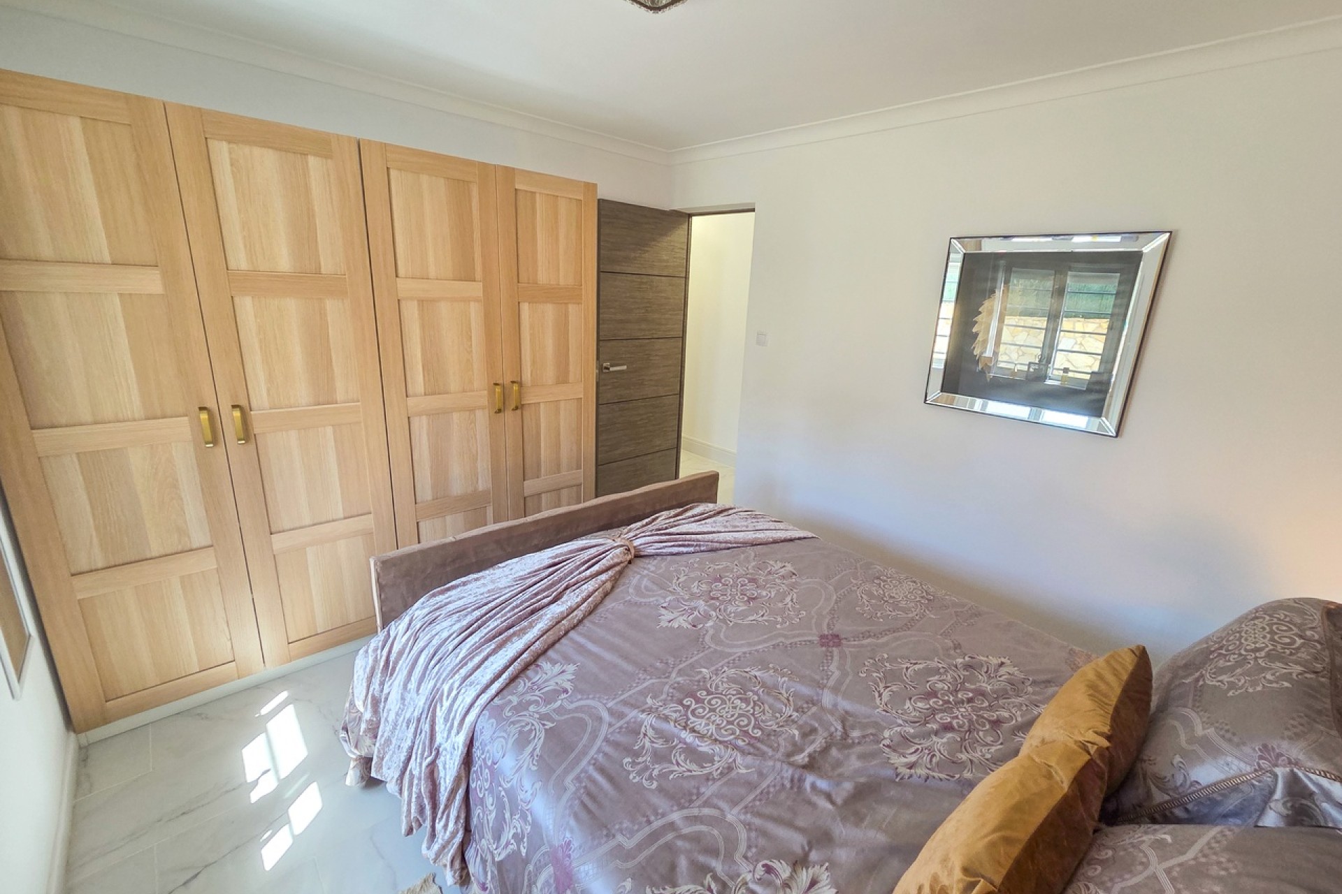 Venta - Chalet Independiente -
Crevillente