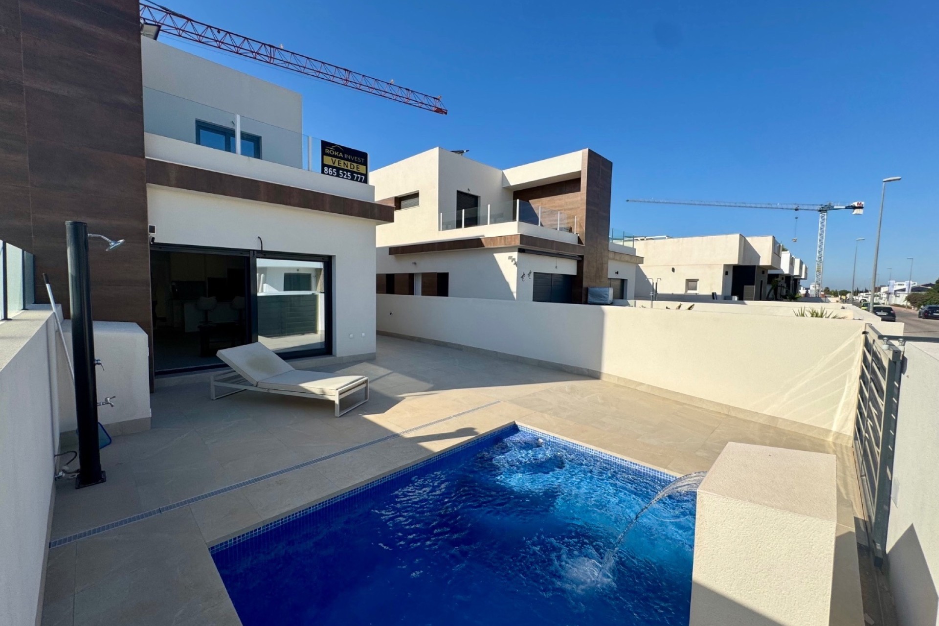 Venta - Chalet Independiente -
Daya Nueva - Center
