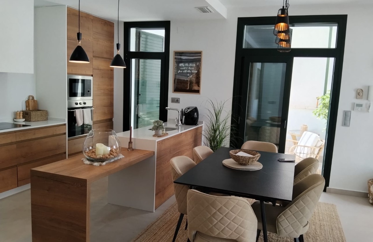 Venta - Chalet Independiente -
Daya Nueva