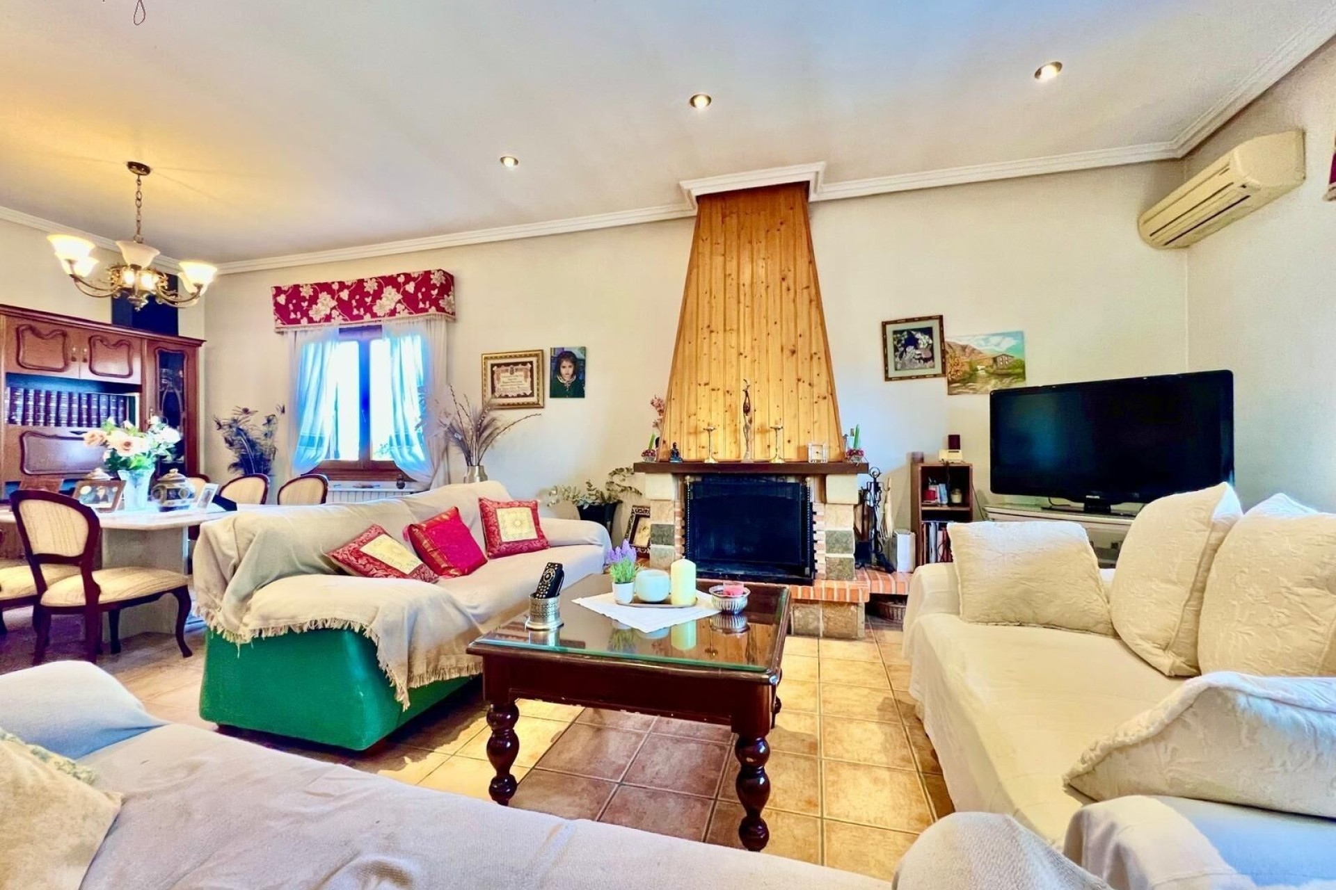 Venta - Chalet Independiente -
Daya Vieja - Costa Blanca Sur