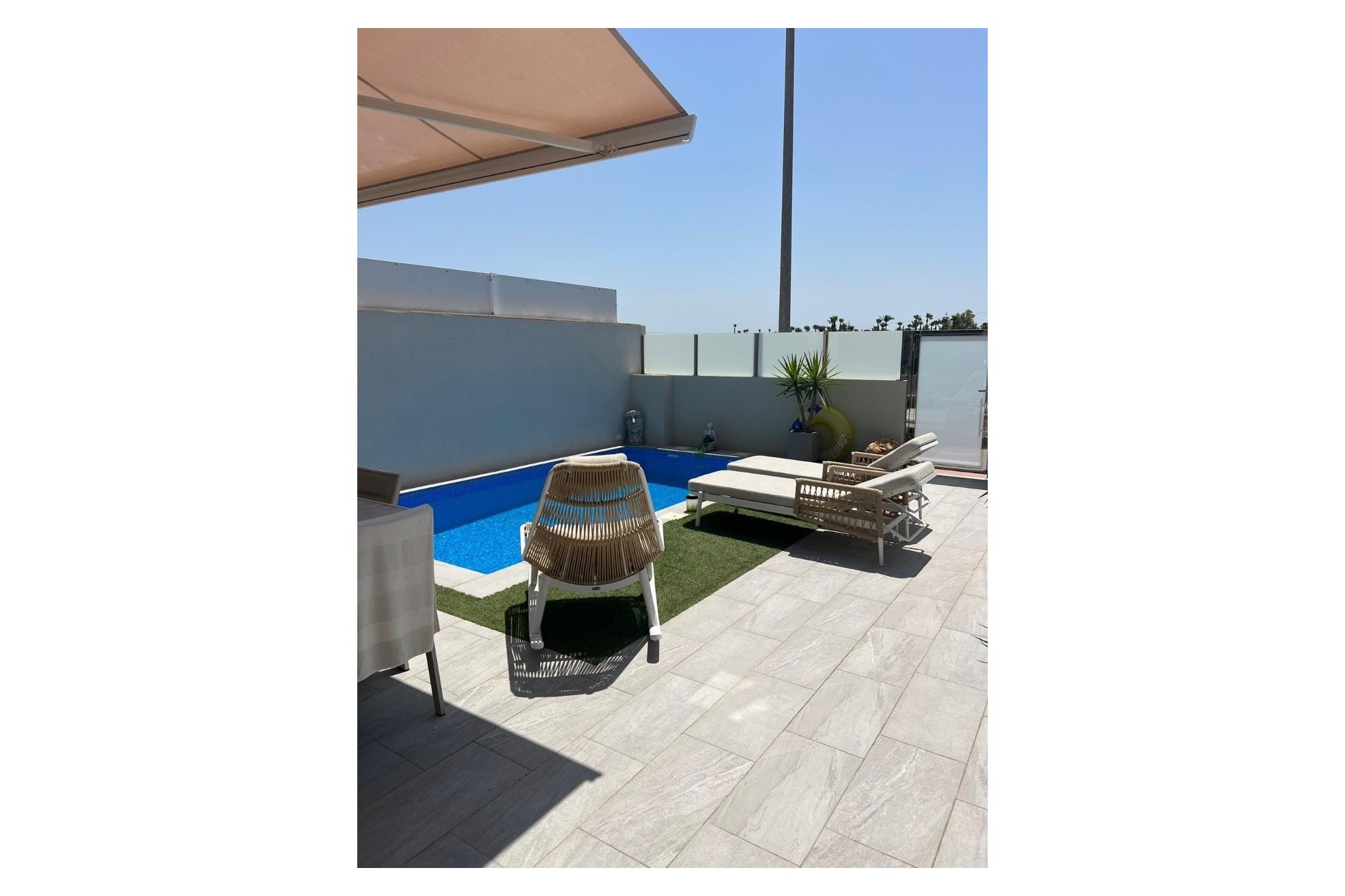 Venta - Chalet Independiente -
Daya Vieja - Costa Blanca