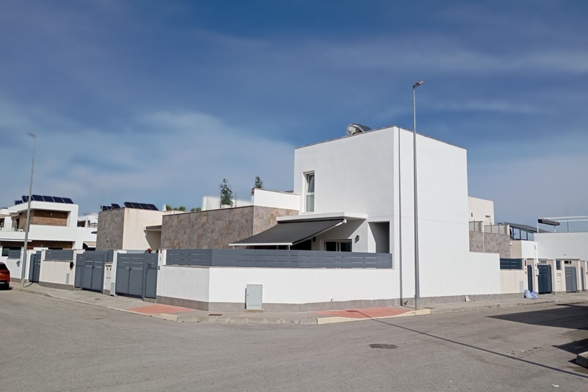 Venta - Chalet Independiente -
Daya Vieja - Costa Blanca
