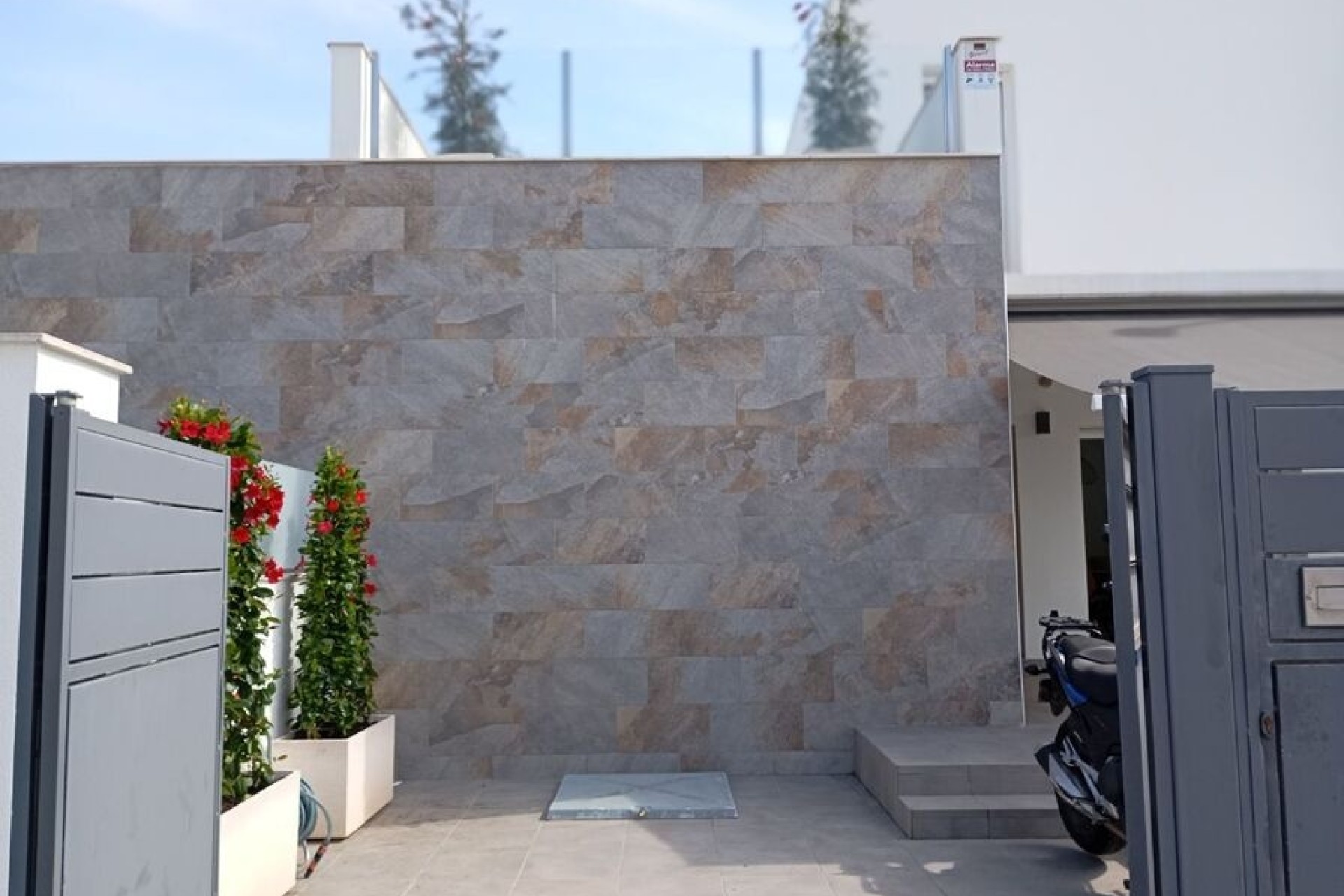 Venta - Chalet Independiente -
Daya Vieja - Costa Blanca