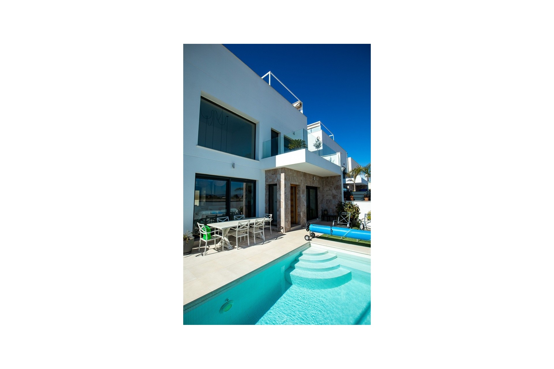 Venta - Chalet Independiente -
Daya Vieja