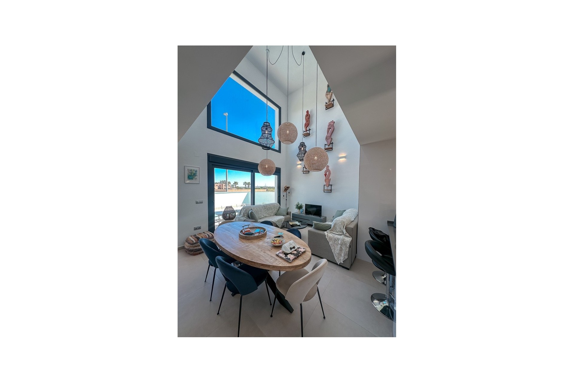 Venta - Chalet Independiente -
Daya Vieja