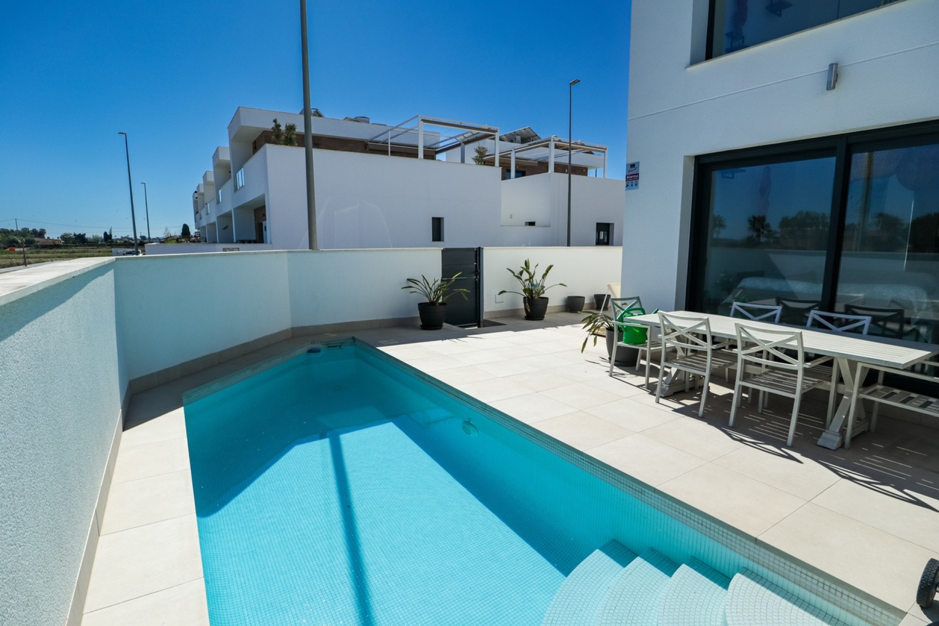 Venta - Chalet Independiente -
Daya Vieja