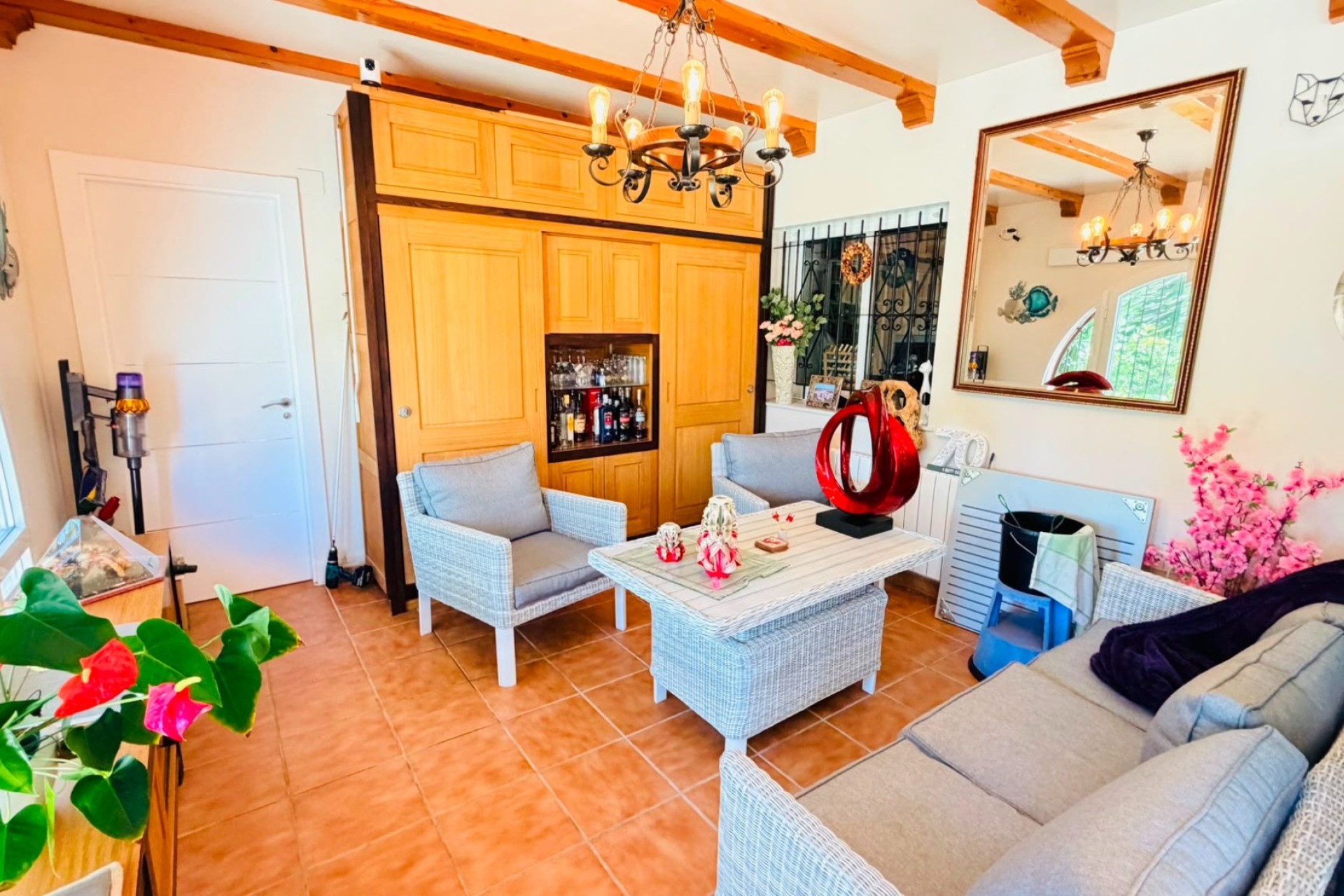 Venta - Chalet Independiente -
Daya Vieja