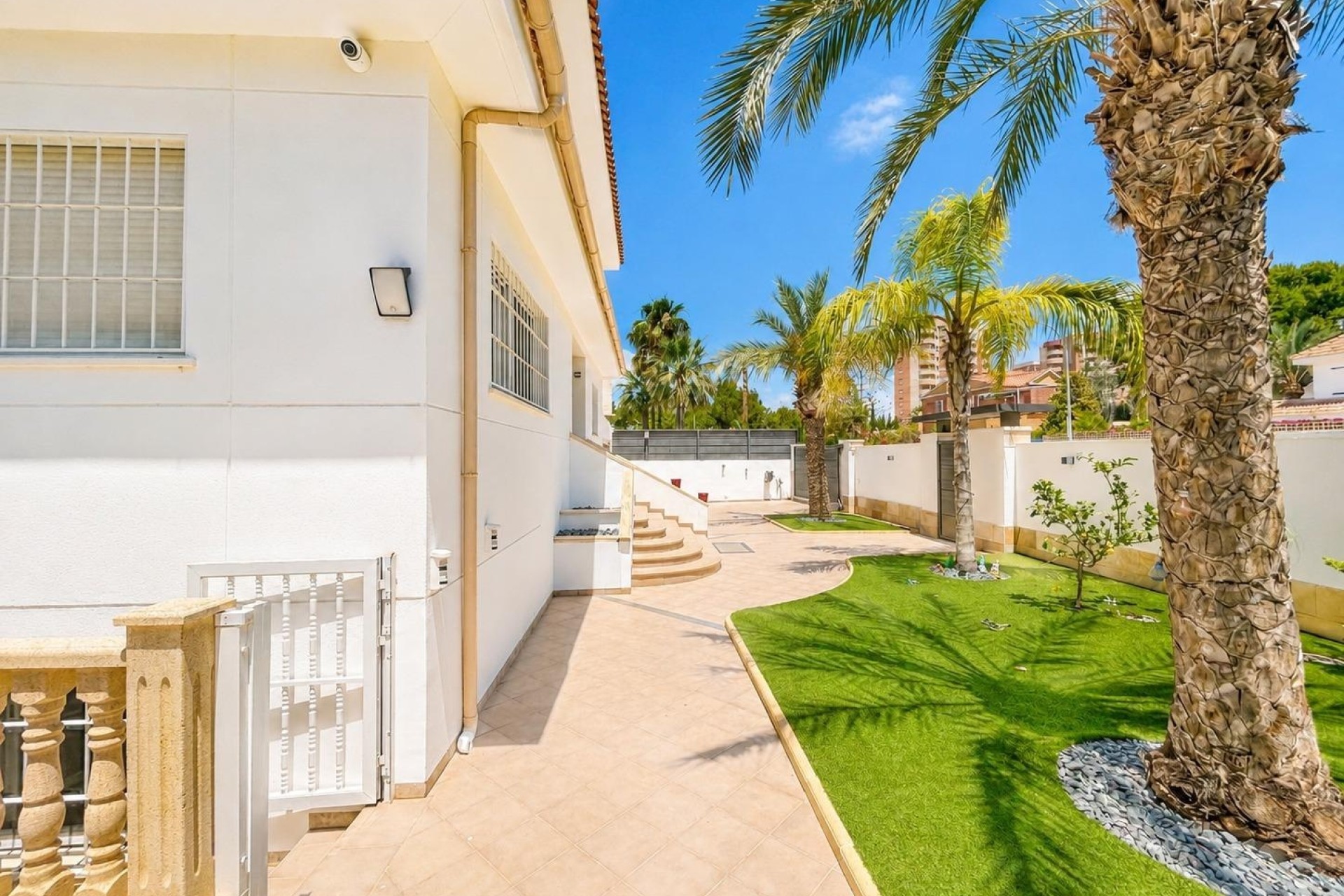 Venta - Chalet Independiente -
Dehesa de Campoamor - Campoamor