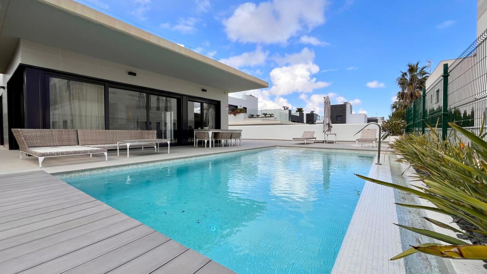 Venta - Chalet Independiente -
Dehesa de Campoamor - Dehesa de campoamor