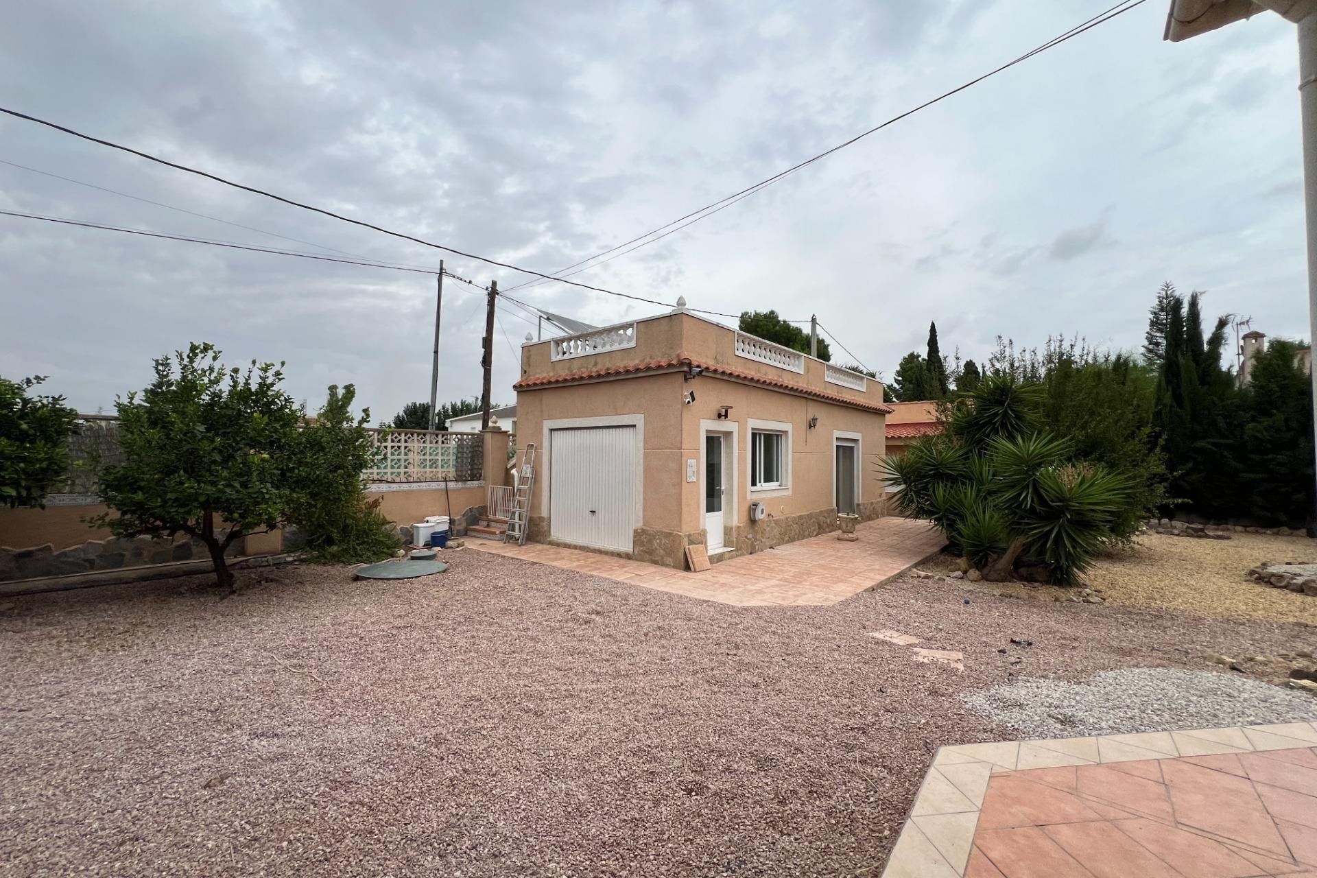 Venta - Chalet Independiente -
Dolores - CMNO. ESCORREDOR