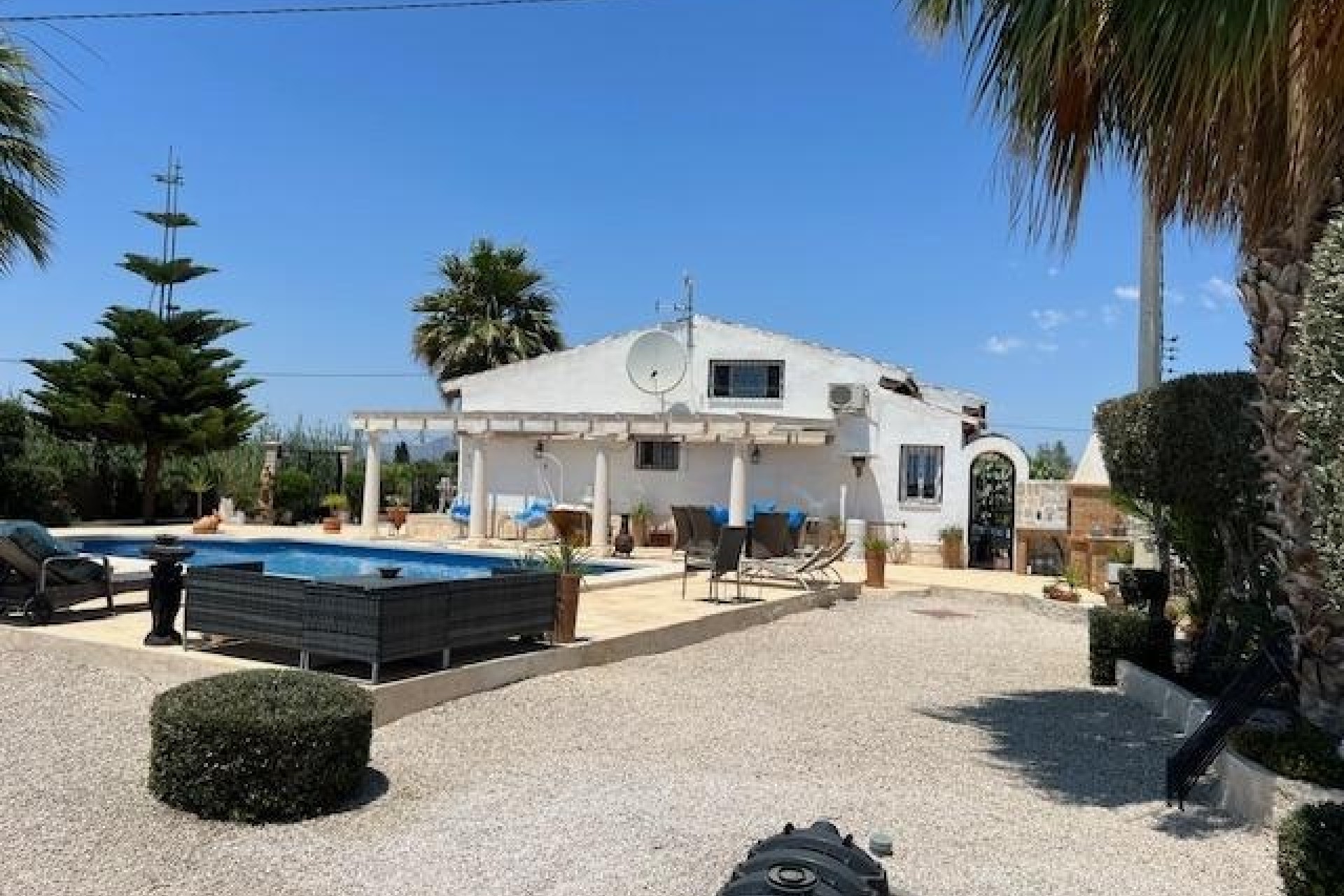 Venta - Chalet Independiente -
Dolores - Comunidad Valenciana