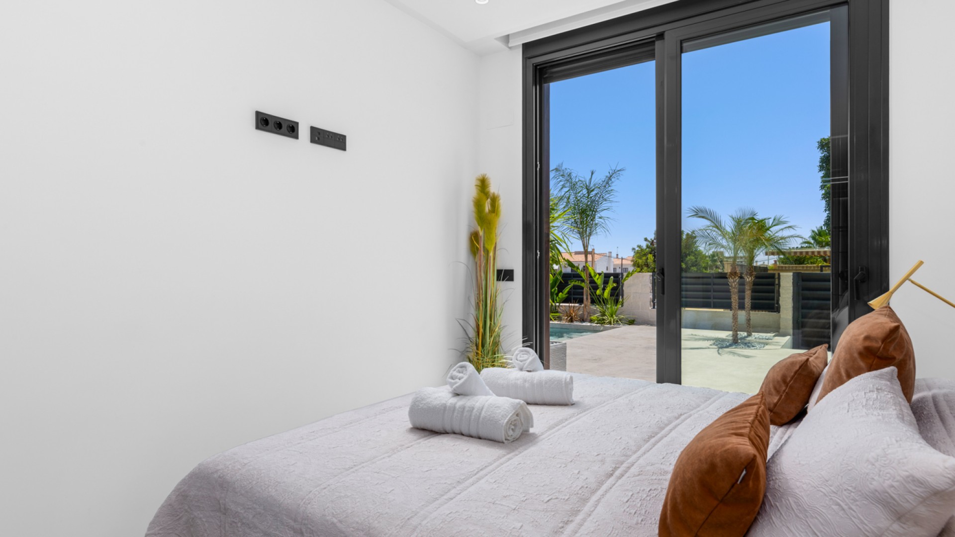 Venta - Chalet Independiente -
El Campello - El Amerador