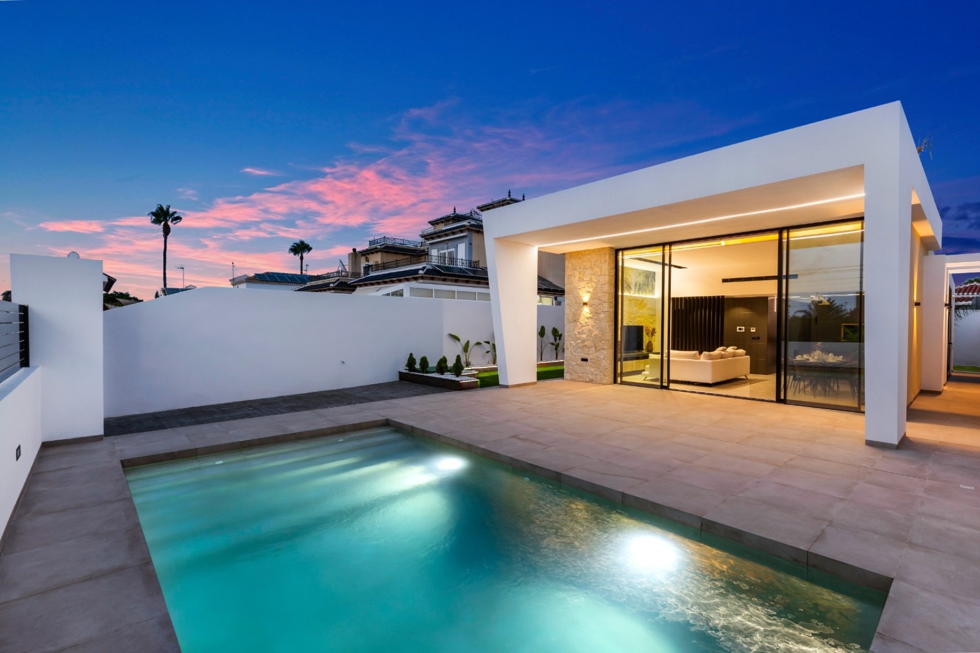 Venta - Chalet Independiente -
El Chaparral
