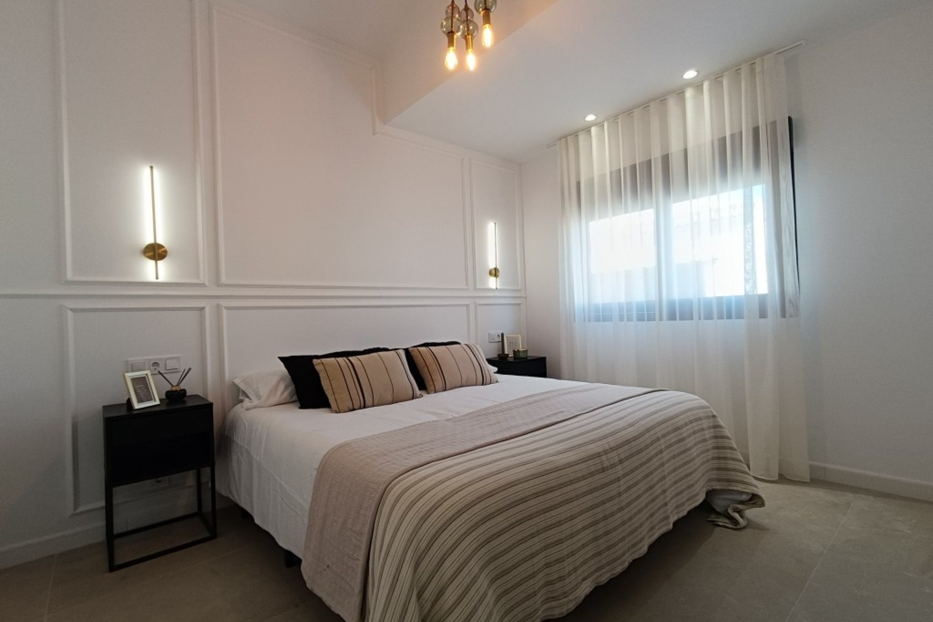 Venta - Chalet Independiente -
El Chaparral