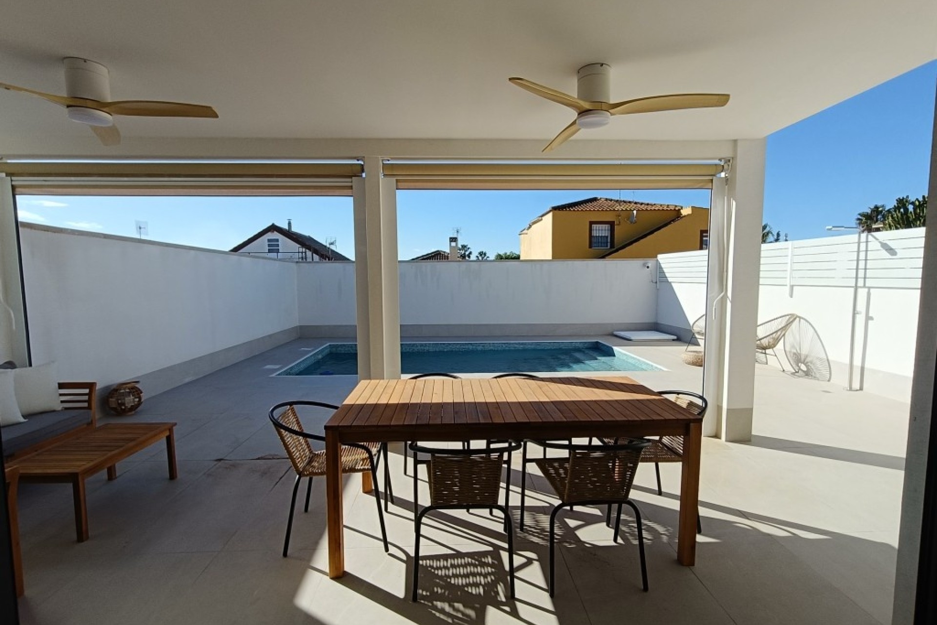 Venta - Chalet Independiente -
El Chaparral