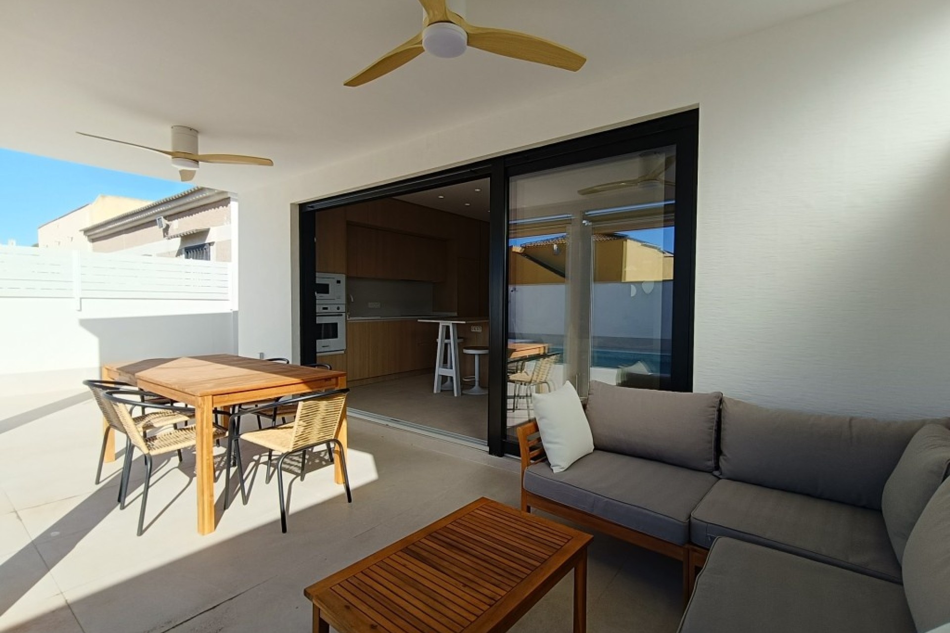 Venta - Chalet Independiente -
El Chaparral