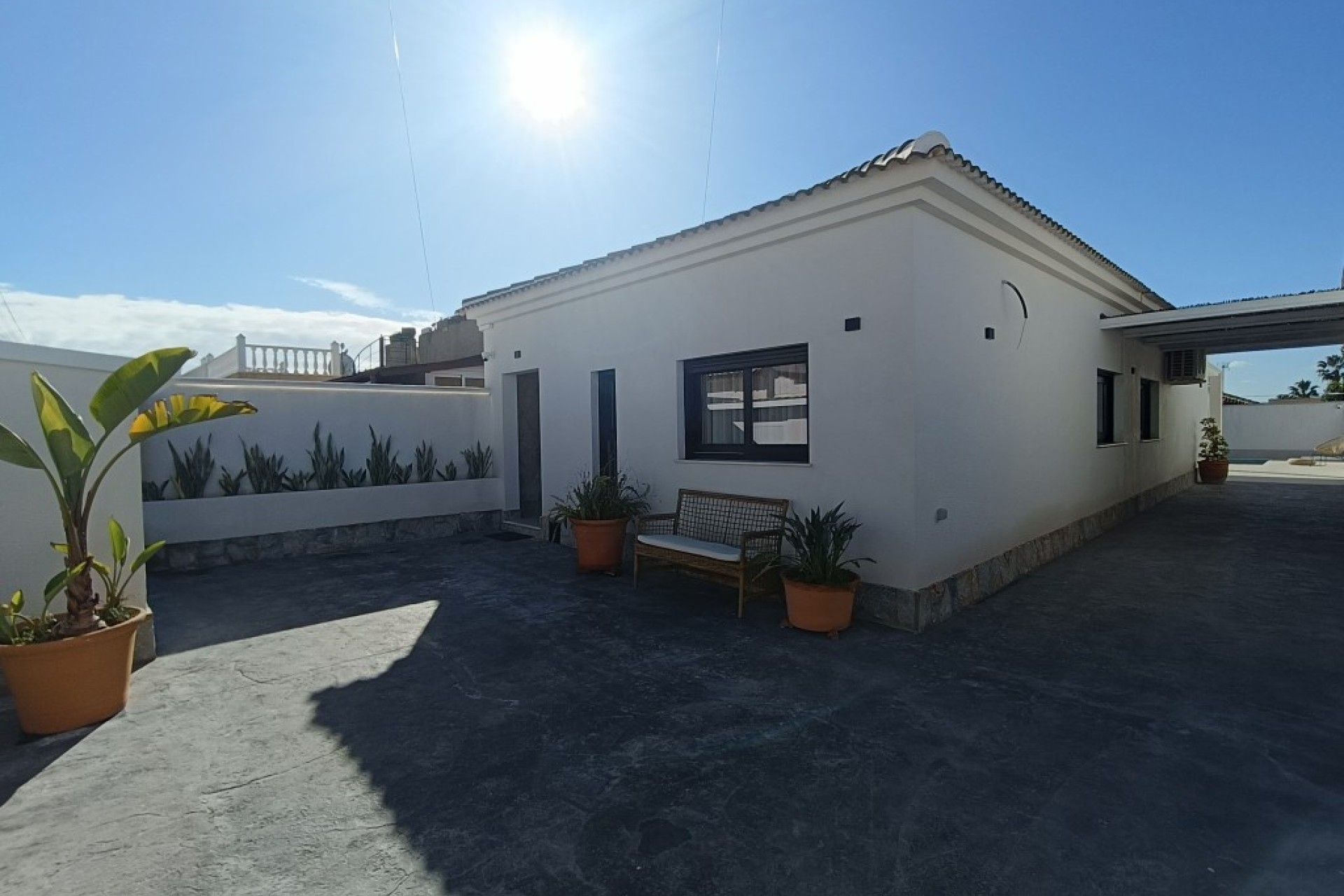 Venta - Chalet Independiente -
El Chaparral