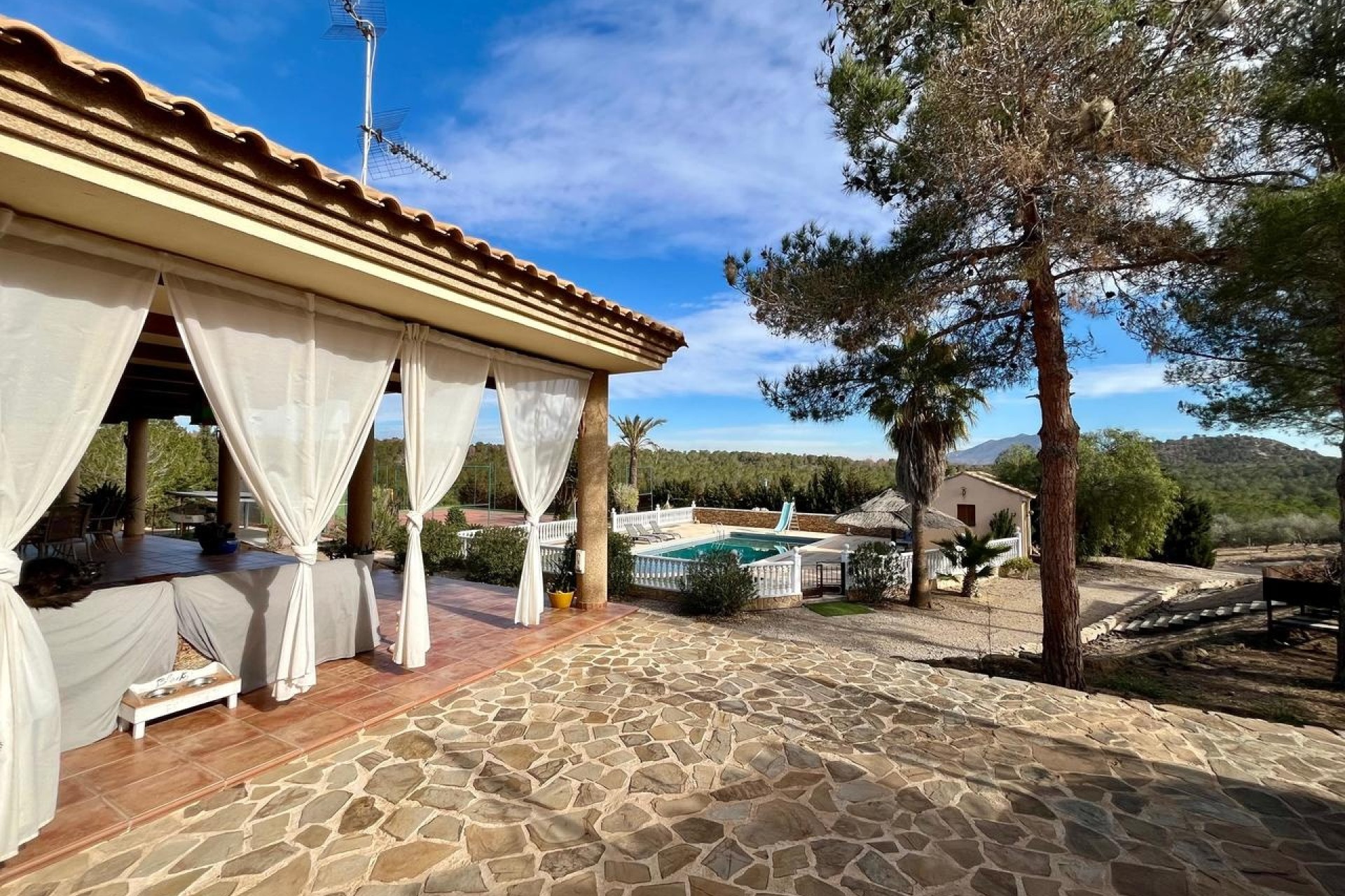 Venta - Chalet Independiente -
El Esparragal - Inland