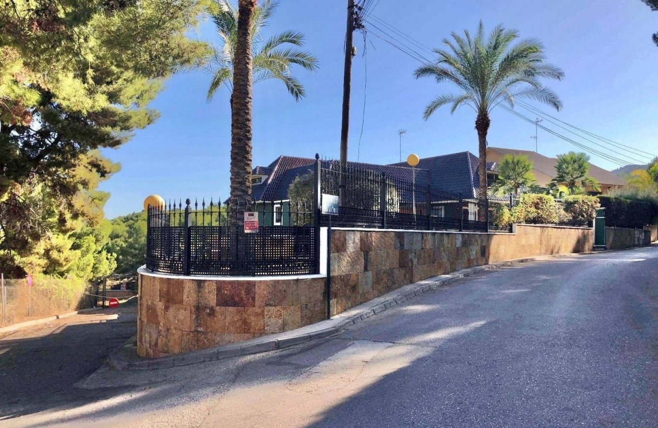 Venta - Chalet Independiente -
El Palmar