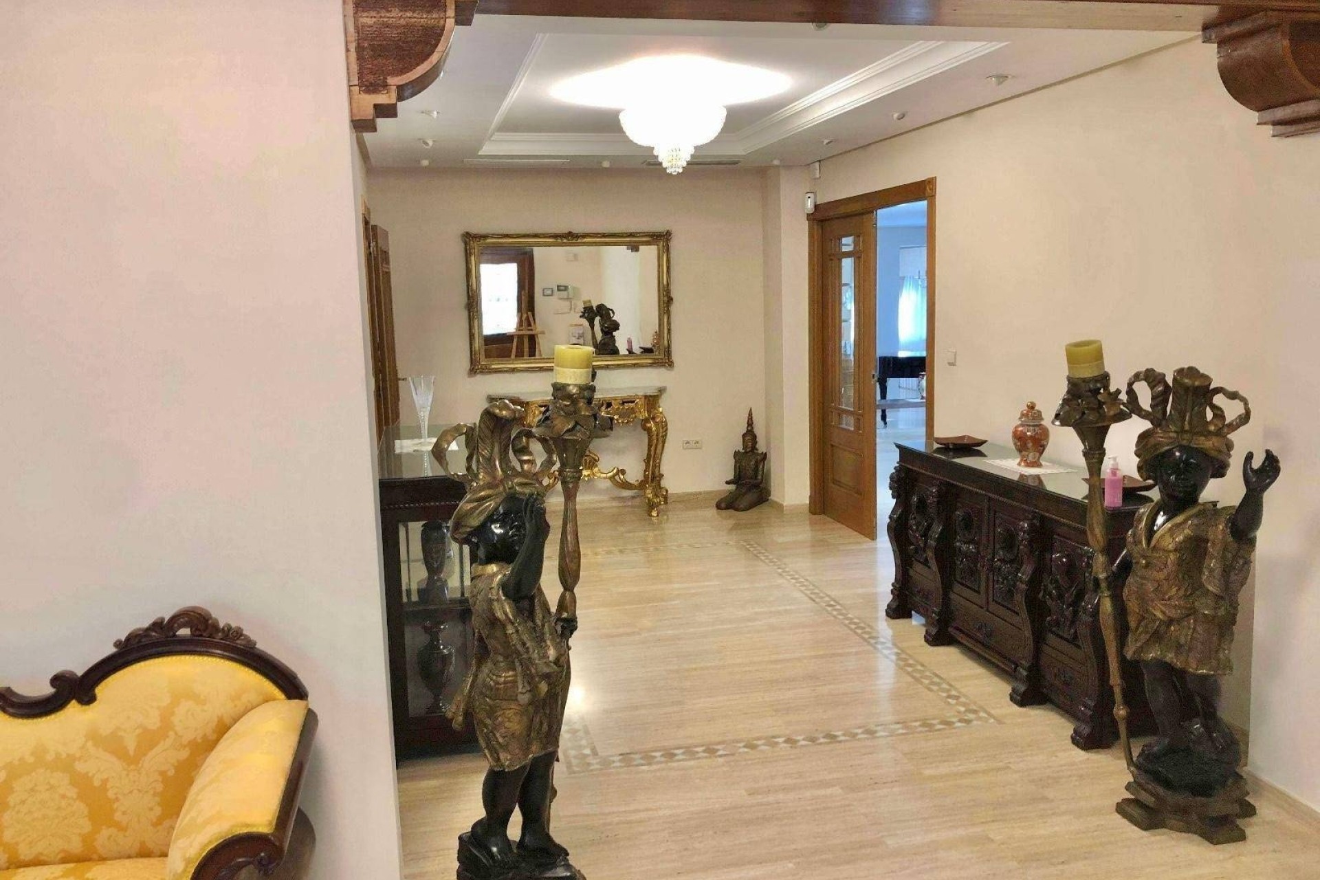 Venta - Chalet Independiente -
El Palmar