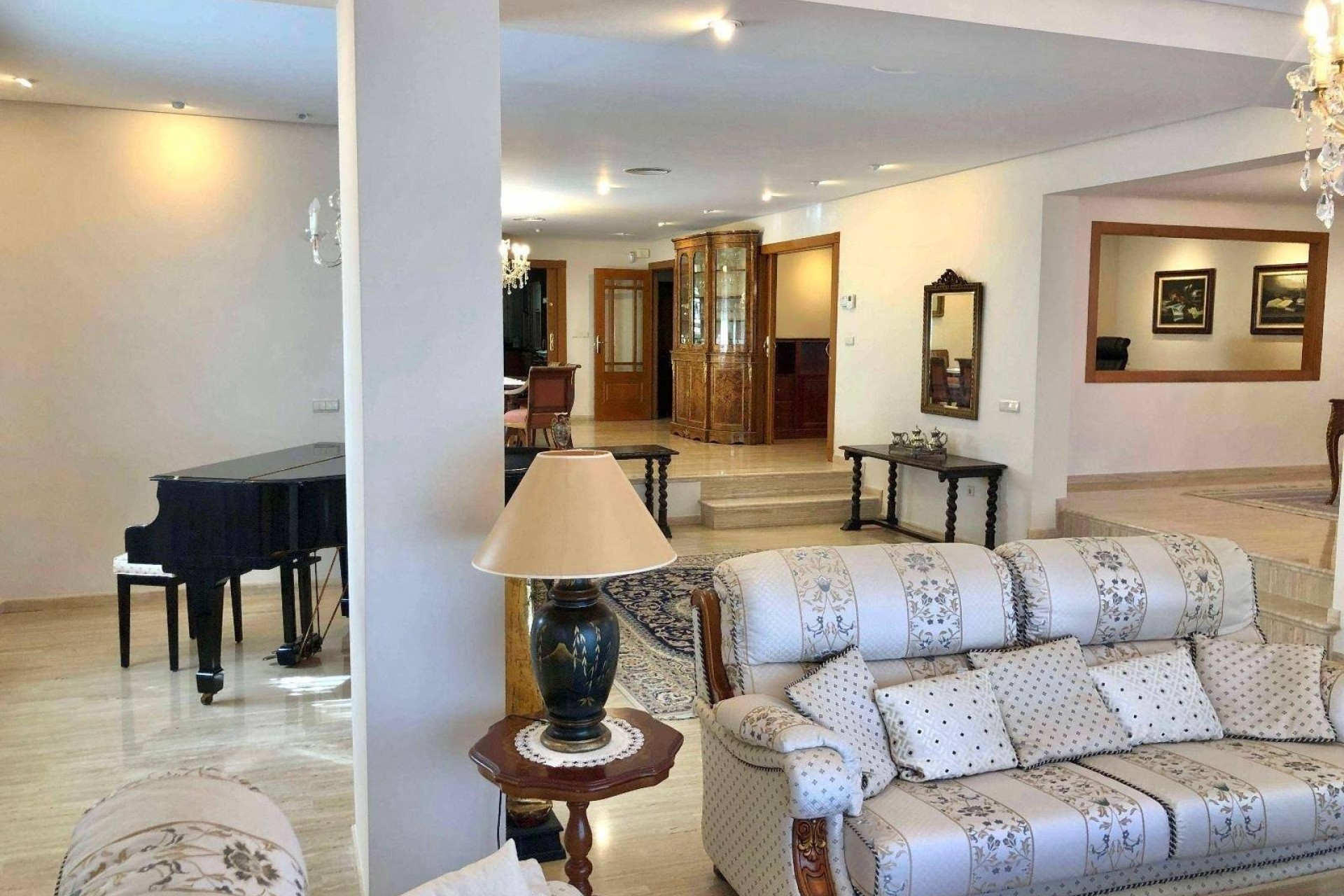 Venta - Chalet Independiente -
El Palmar