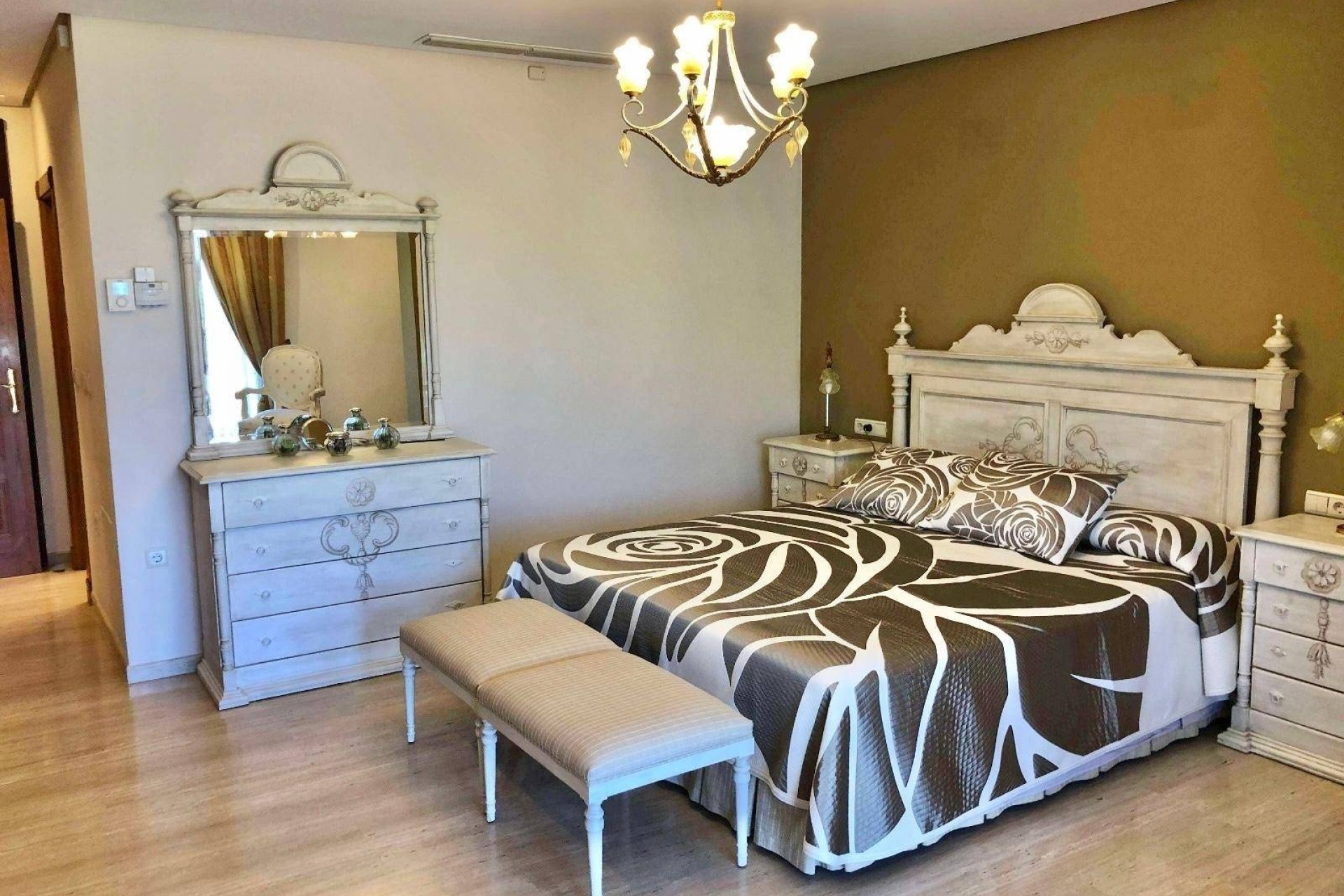 Venta - Chalet Independiente -
El Palmar
