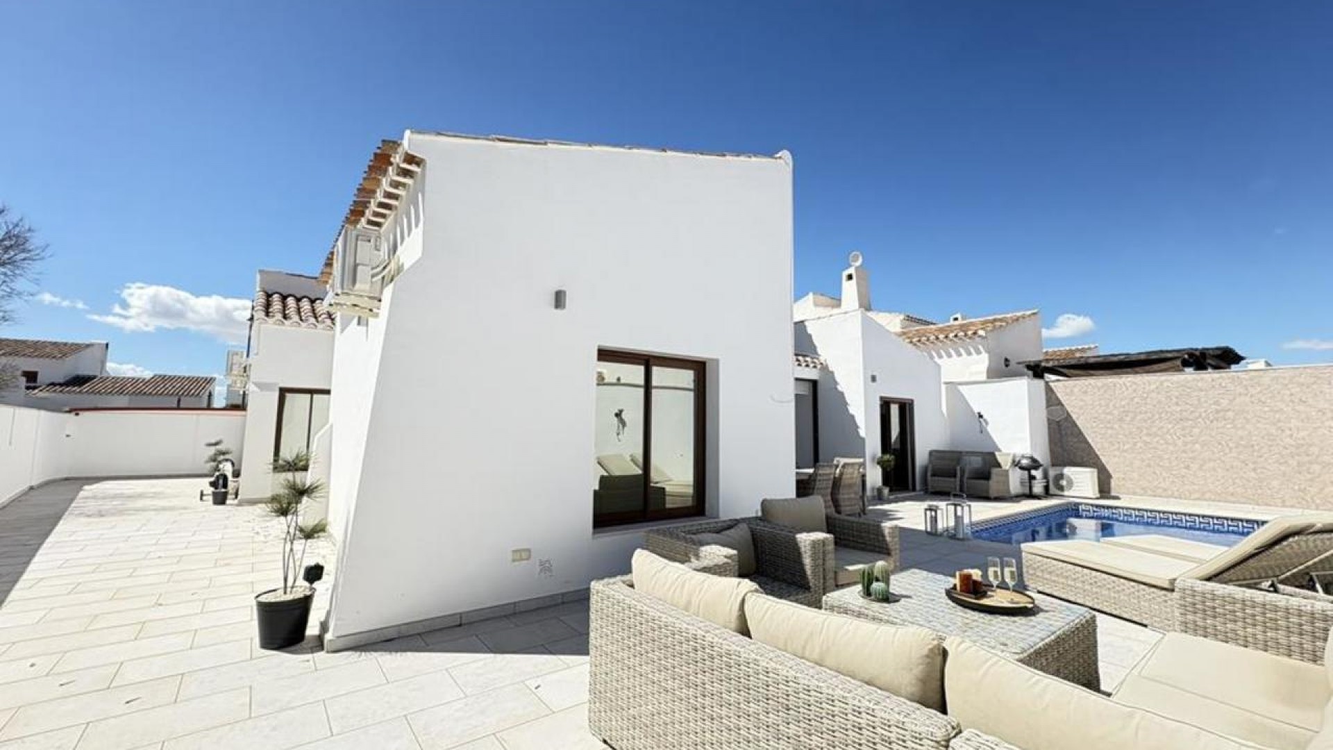 Venta - Chalet Independiente -
El Valle Golf Resort