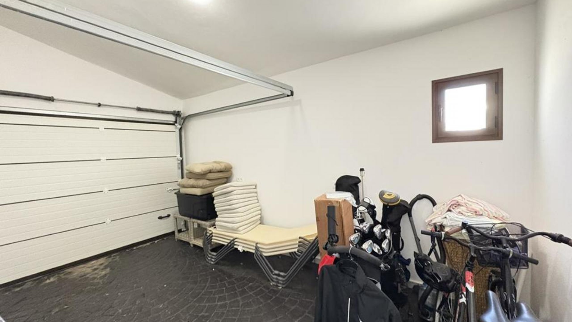 Venta - Chalet Independiente -
El Valle Golf Resort