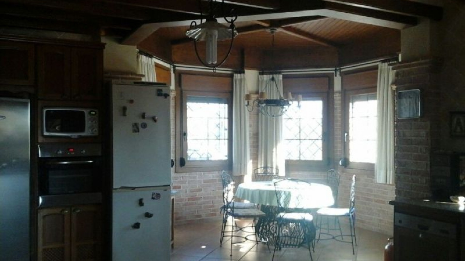 Venta - Chalet Independiente -
Elche