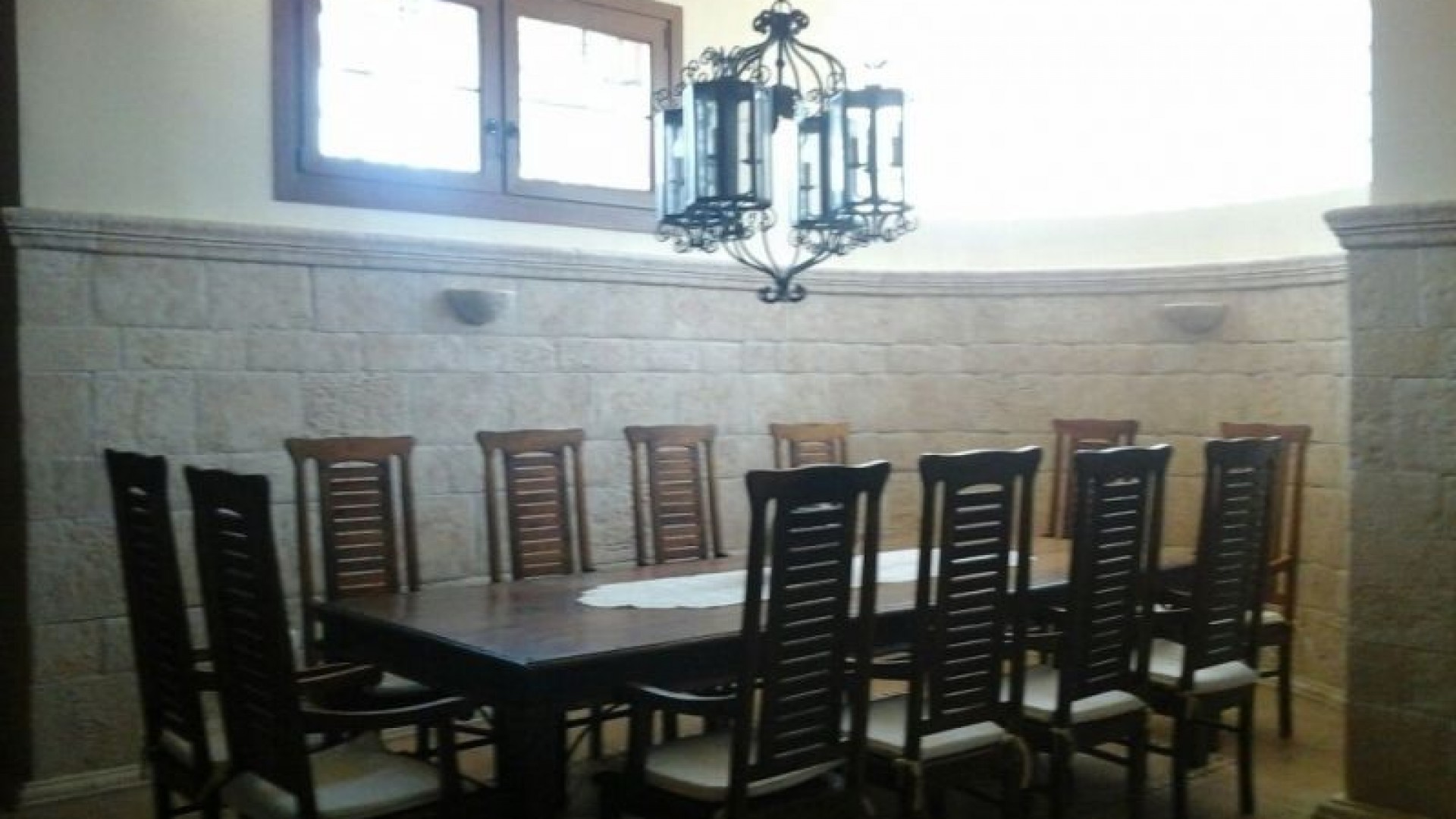 Venta - Chalet Independiente -
Elche