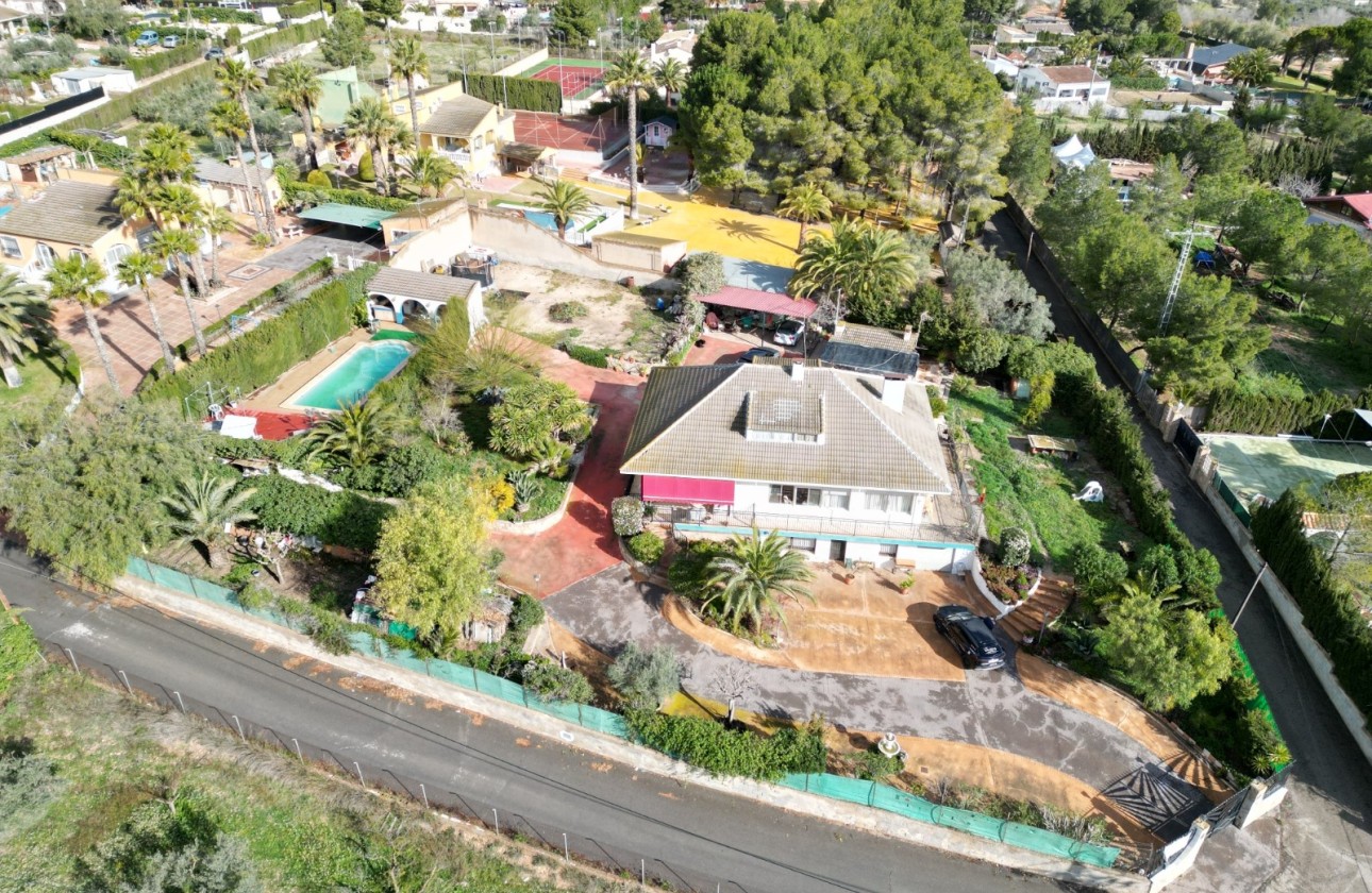 Venta - Chalet Independiente -
Elda - Inland