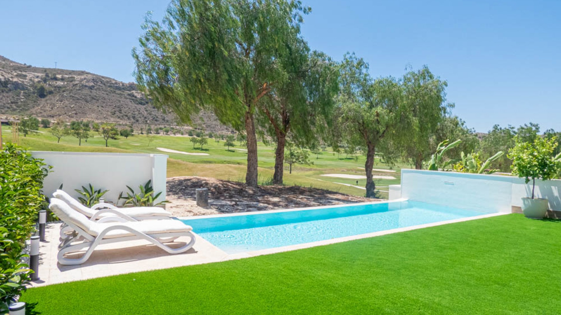 Venta - Chalet Independiente -
Font del Llop