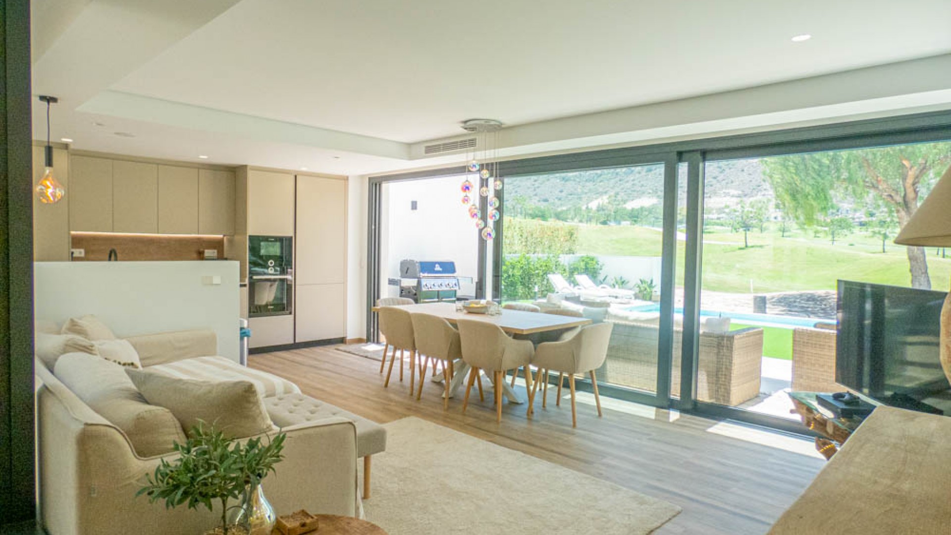 Venta - Chalet Independiente -
Font del Llop