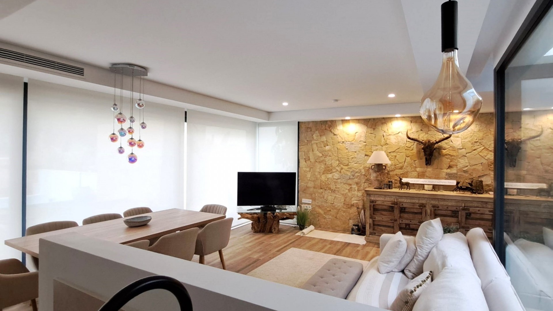 Venta - Chalet Independiente -
Font del Llop