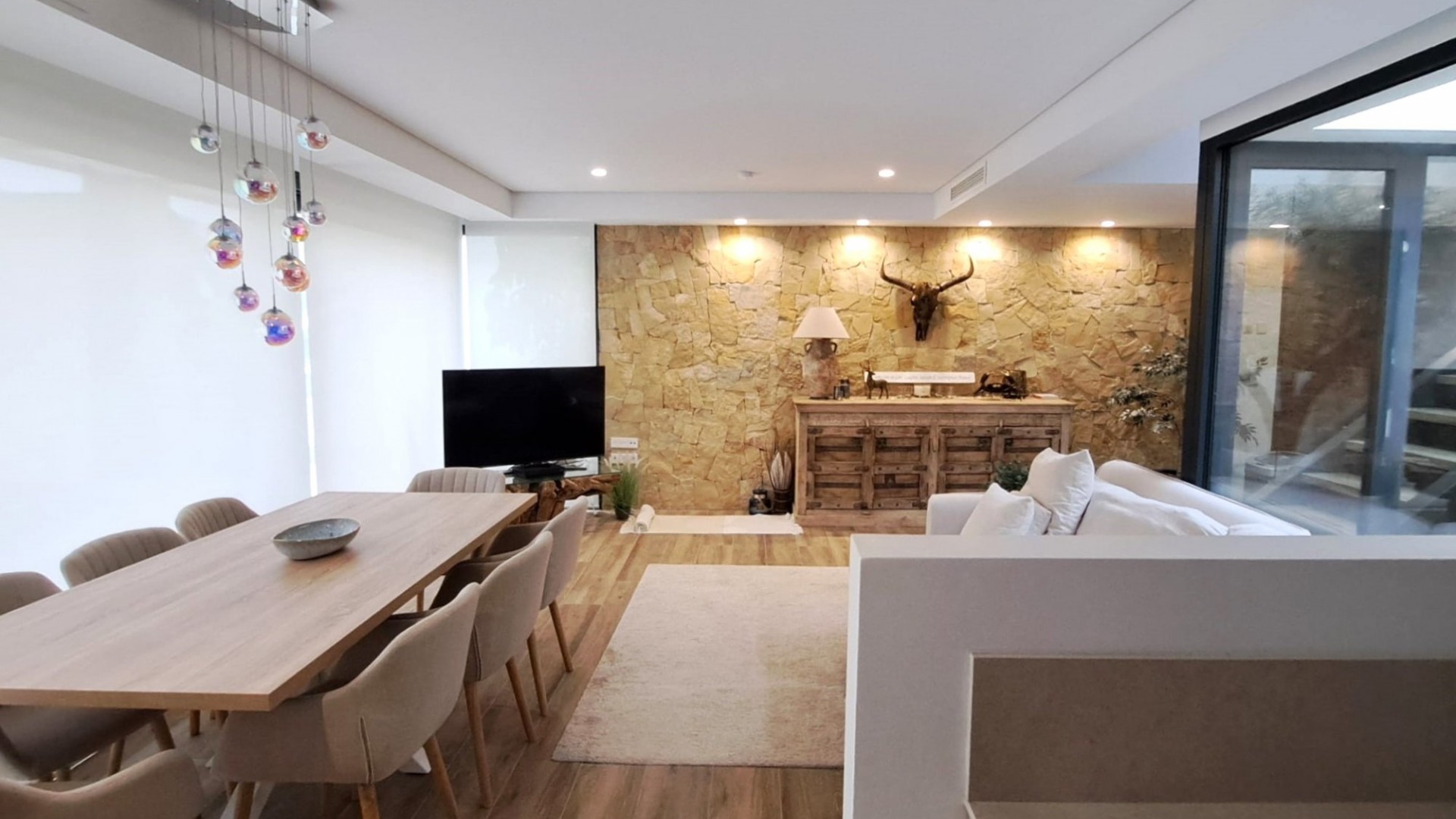 Venta - Chalet Independiente -
Font del Llop