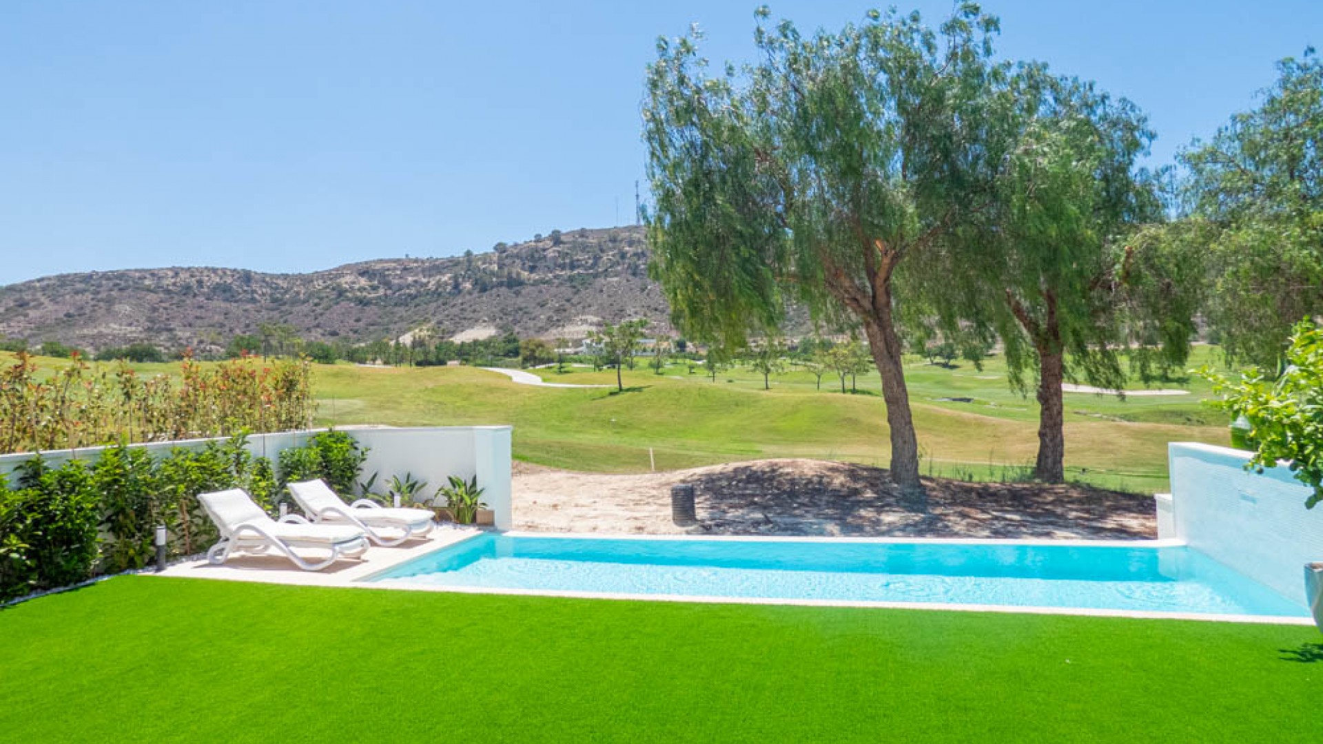 Venta - Chalet Independiente -
Font del Llop