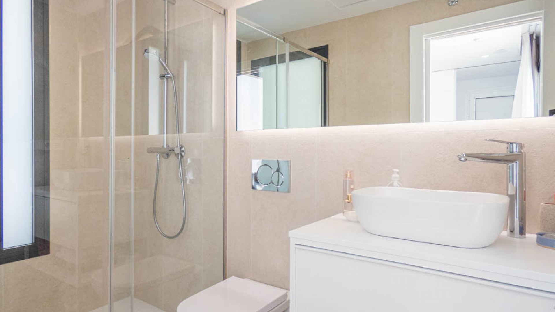 Venta - Chalet Independiente -
Font del Llop