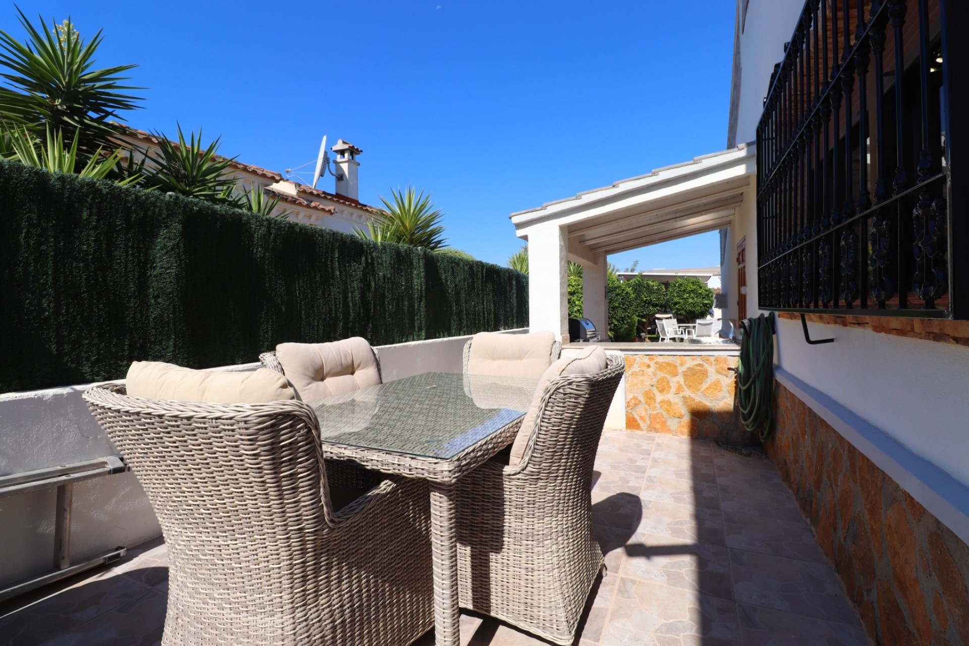 Venta - Chalet Independiente -
Formentera del Segura - Fincas de La Vega