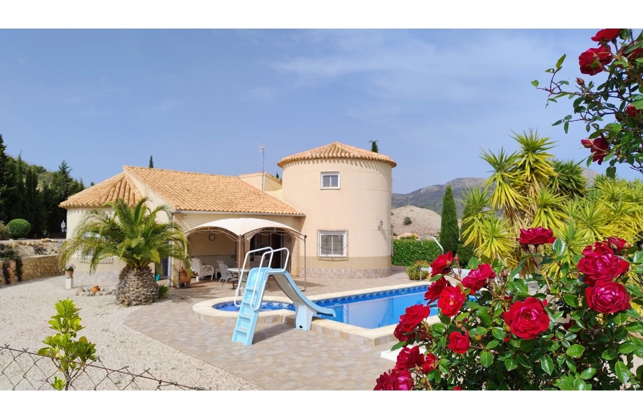 Venta - Chalet Independiente -
Fortuna - Fortuna Murcia