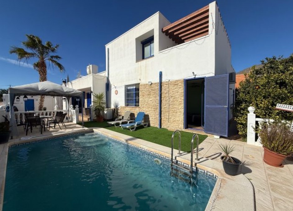 Venta - Chalet Independiente -
Fortuna