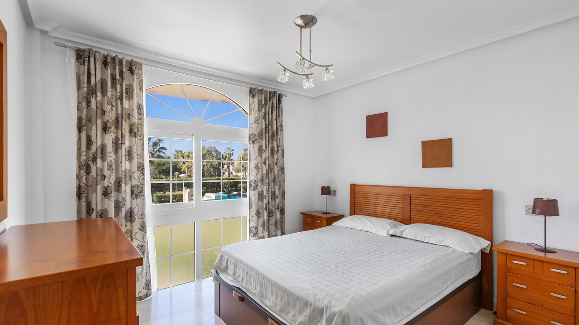 Venta - Chalet Independiente -
Guardamar del Segura - El Raso