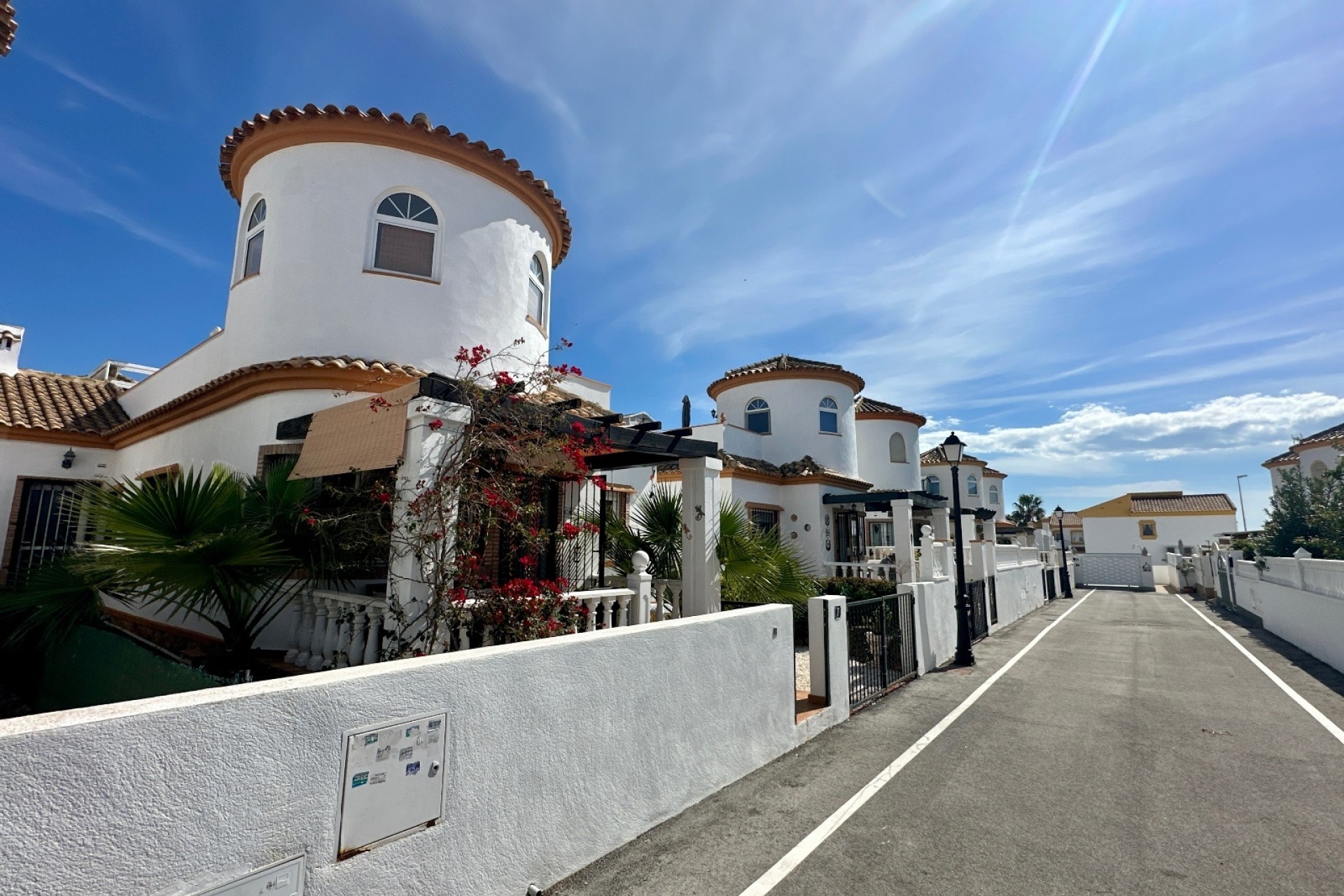 Venta - Chalet Independiente -
Guardamar del Segura - El Raso