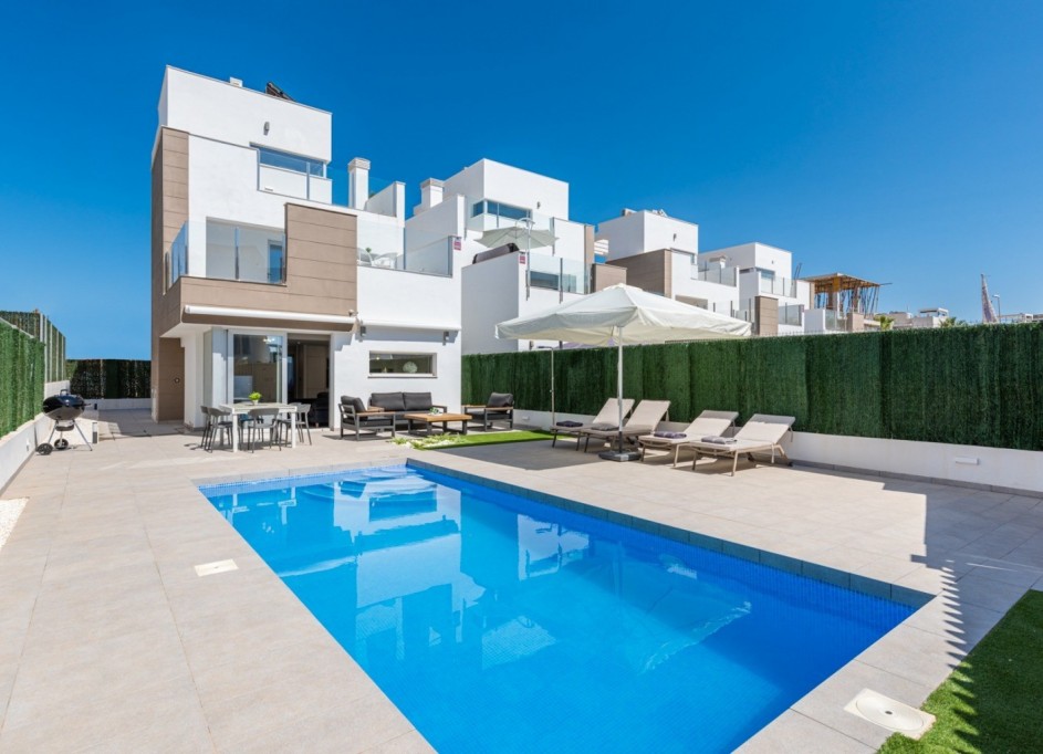 Venta - Chalet Independiente -
Guardamar del Segura - EL RASO