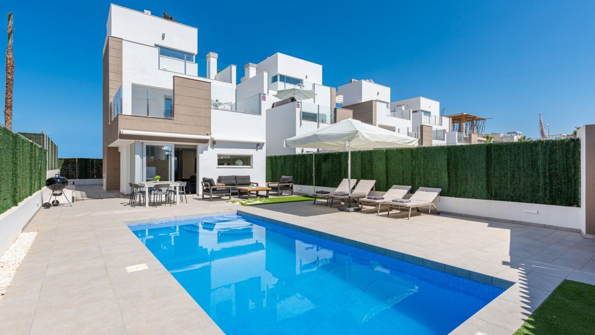 Venta - Chalet Independiente -
Guardamar del Segura - EL RASO