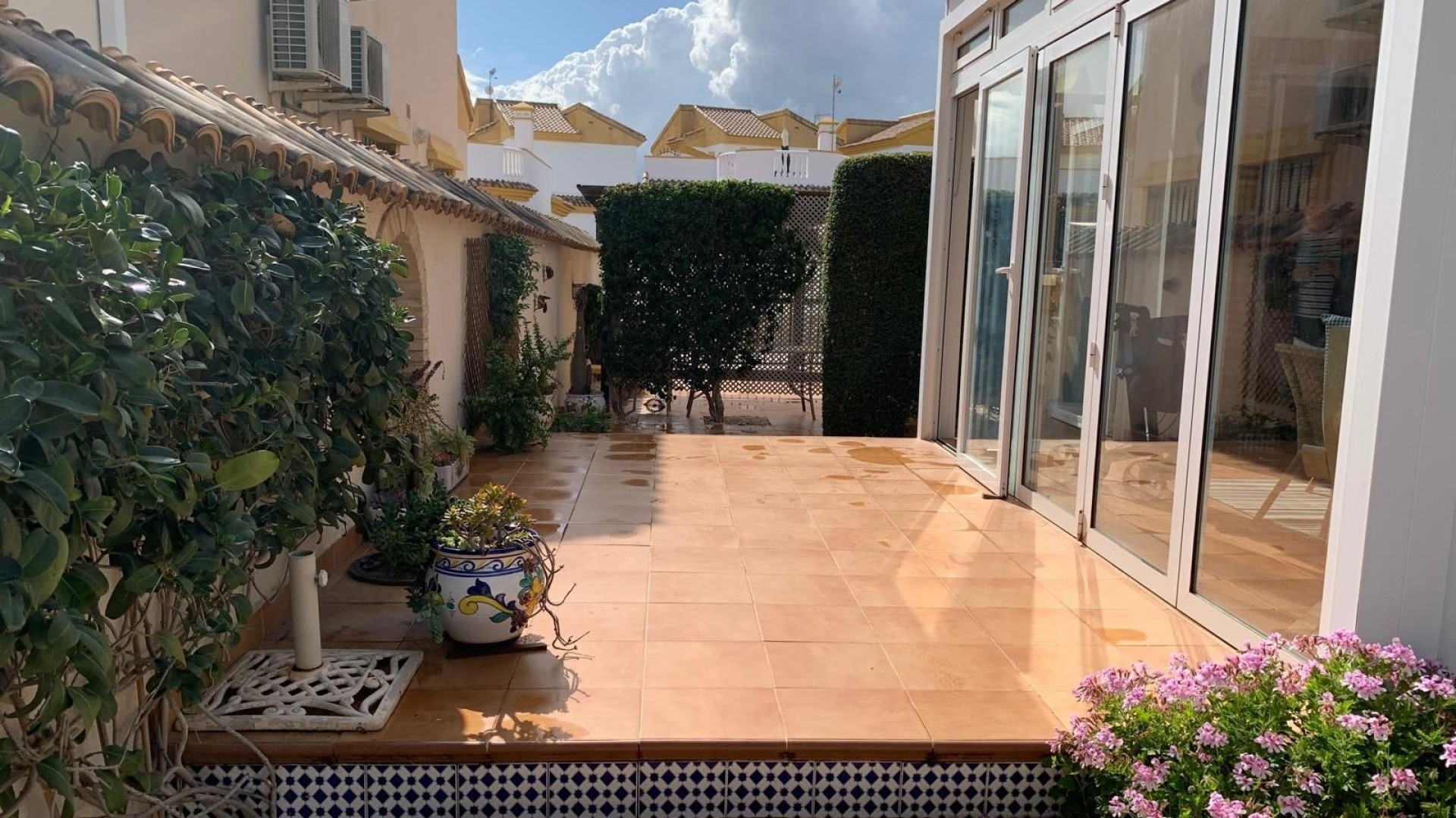 Venta - Chalet Independiente -
Guardamar del Segura - Guardamar - El Raso